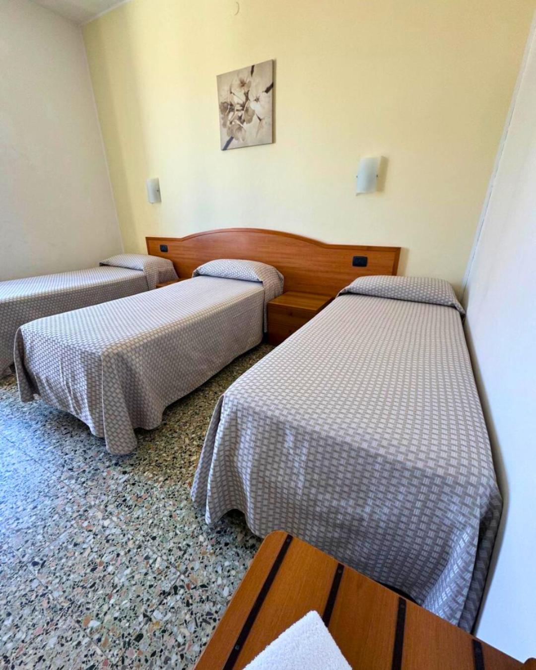 Triple Room - Photo 2
