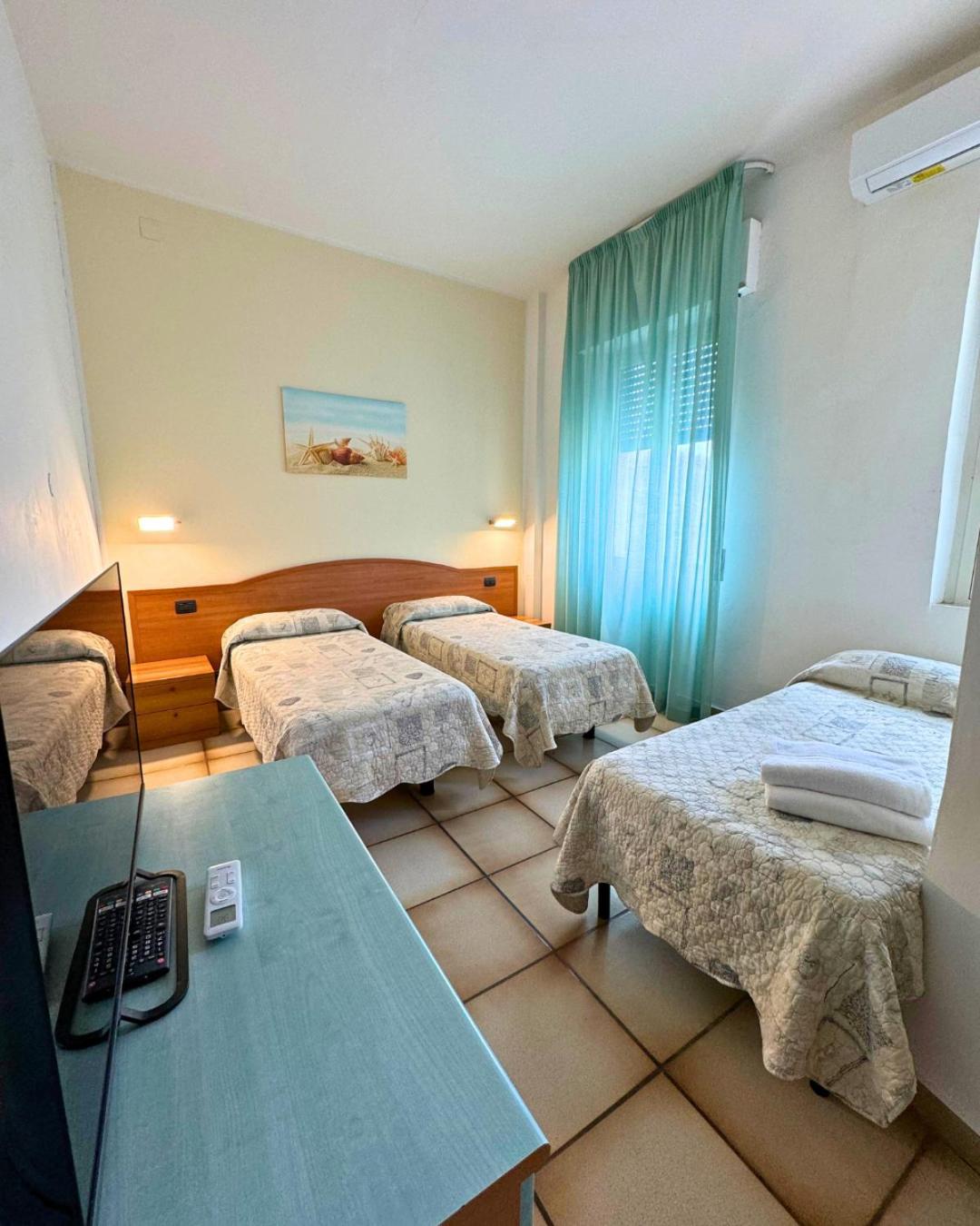 Triple Room - Photo 1