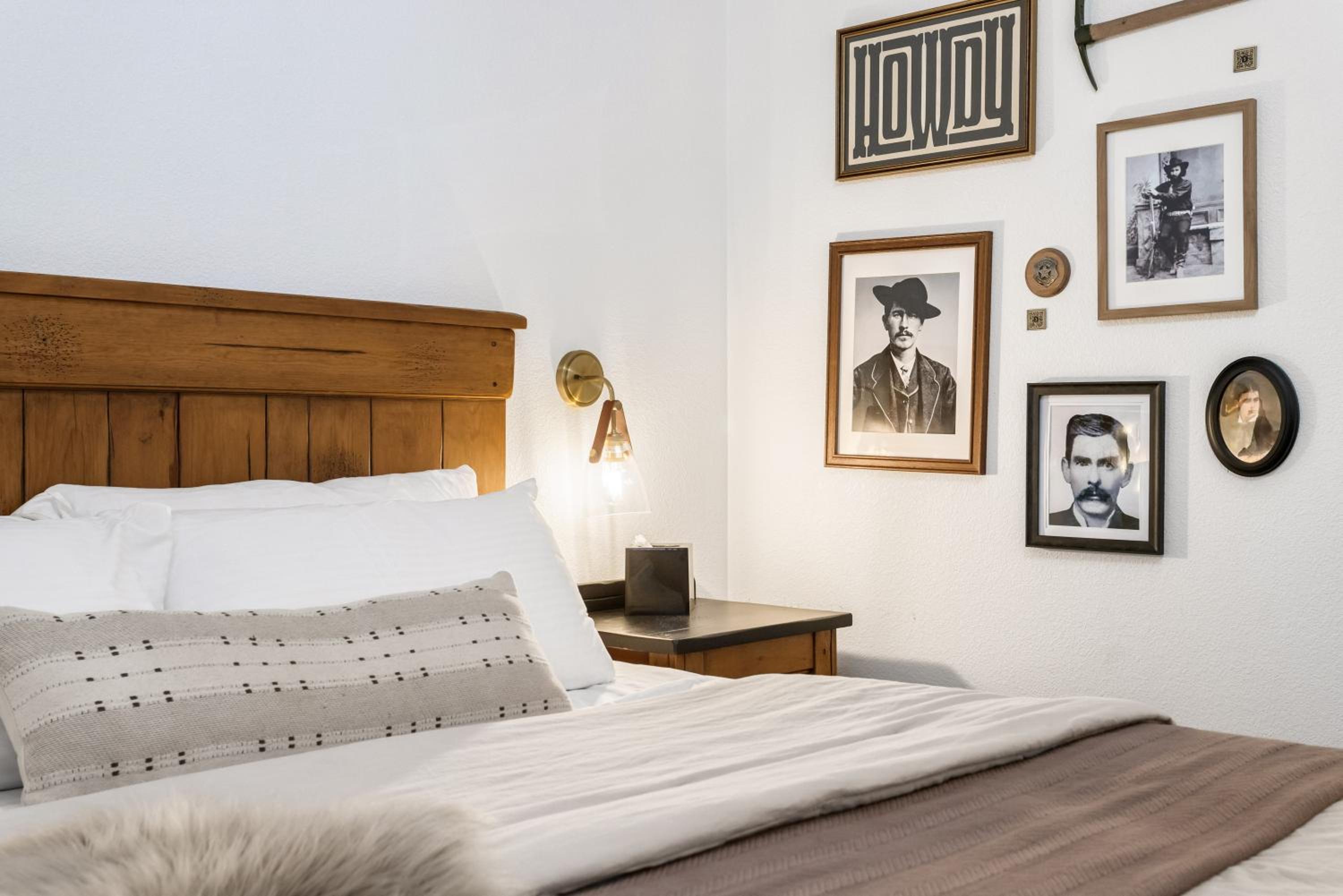 Budget Double Room photo 2