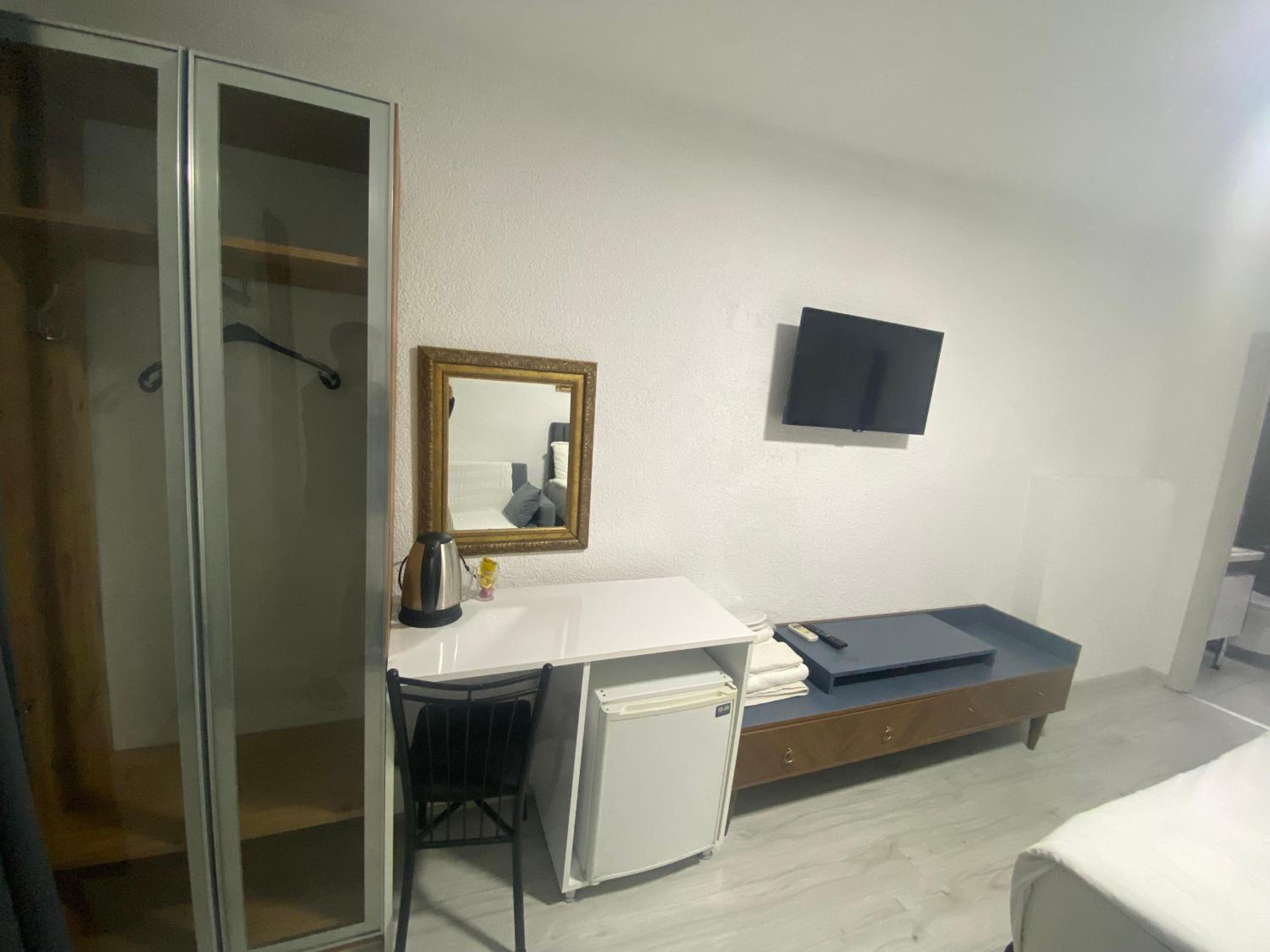 Triple Room with Balcony photo 2