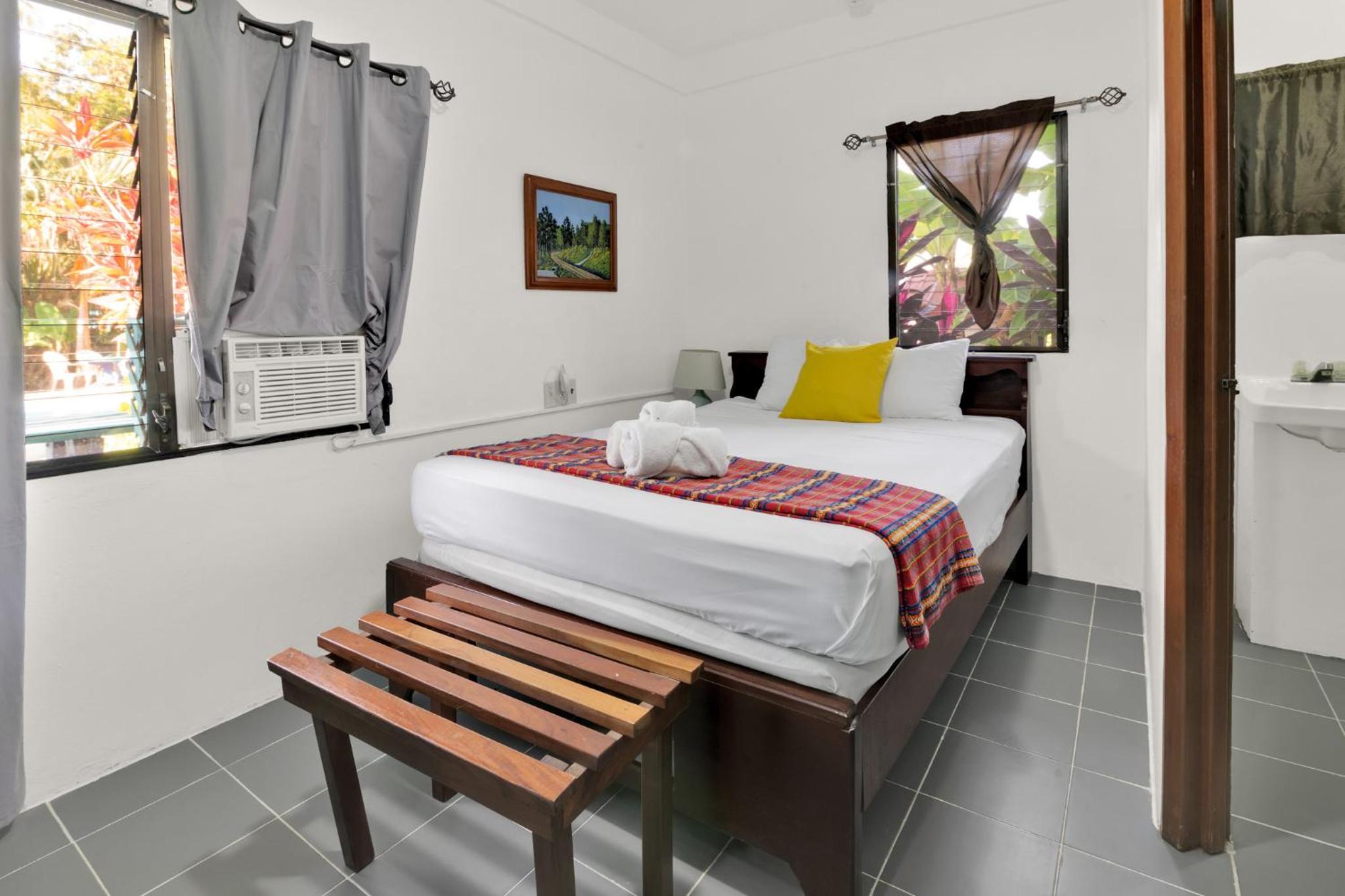 Budget Single Room photo 3