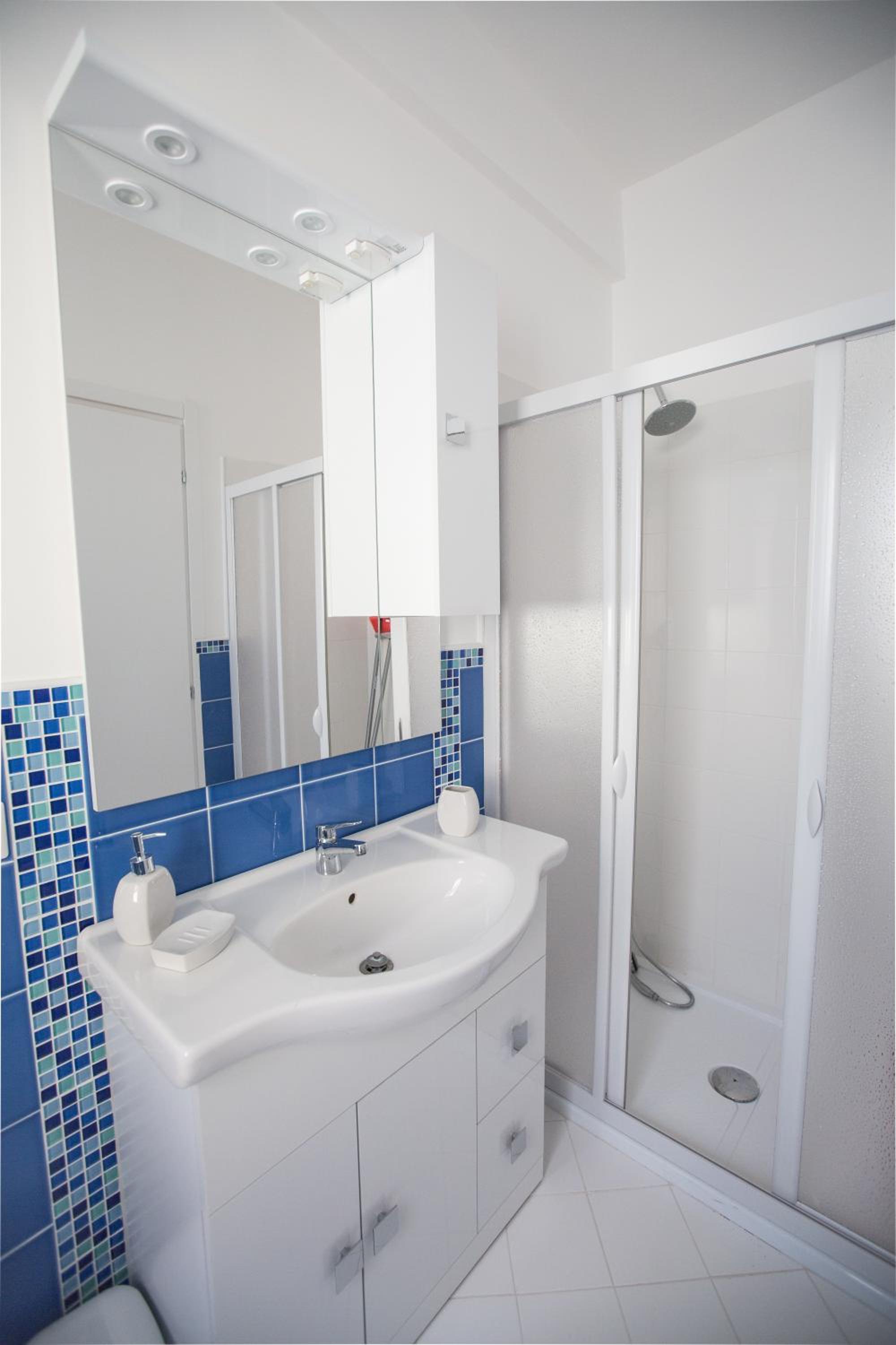 Three-Bedroom House photo 3