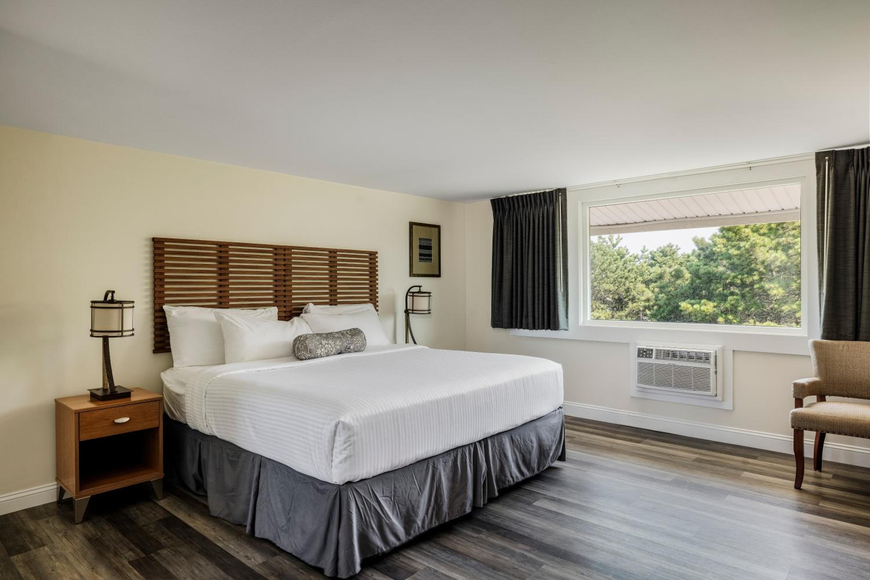 King Room with Garden View photo 3