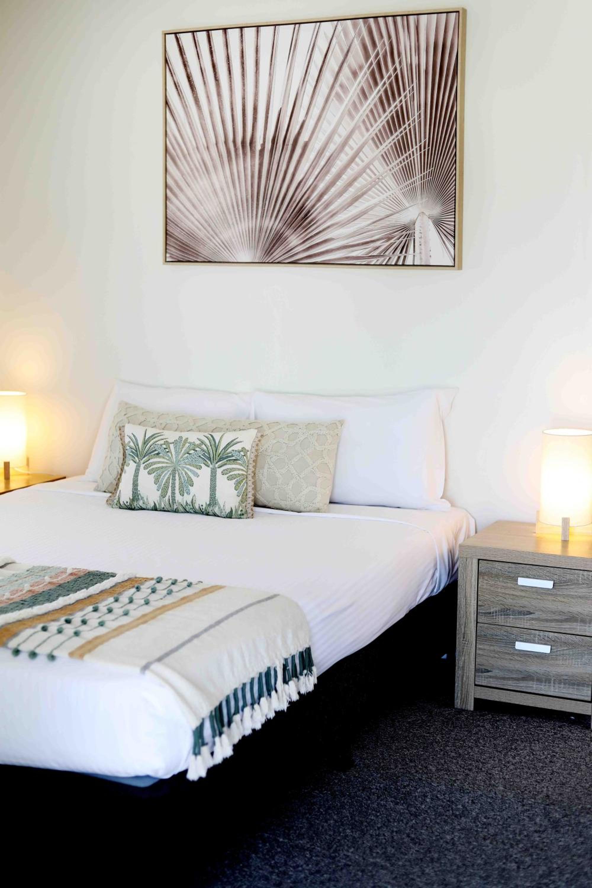 Standard Double Room with Shared Bathroom