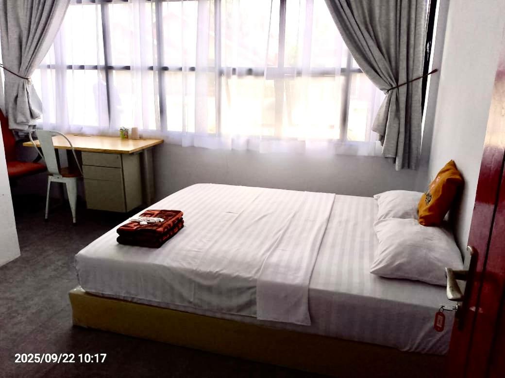 Deluxe Double or Twin Room photo 3