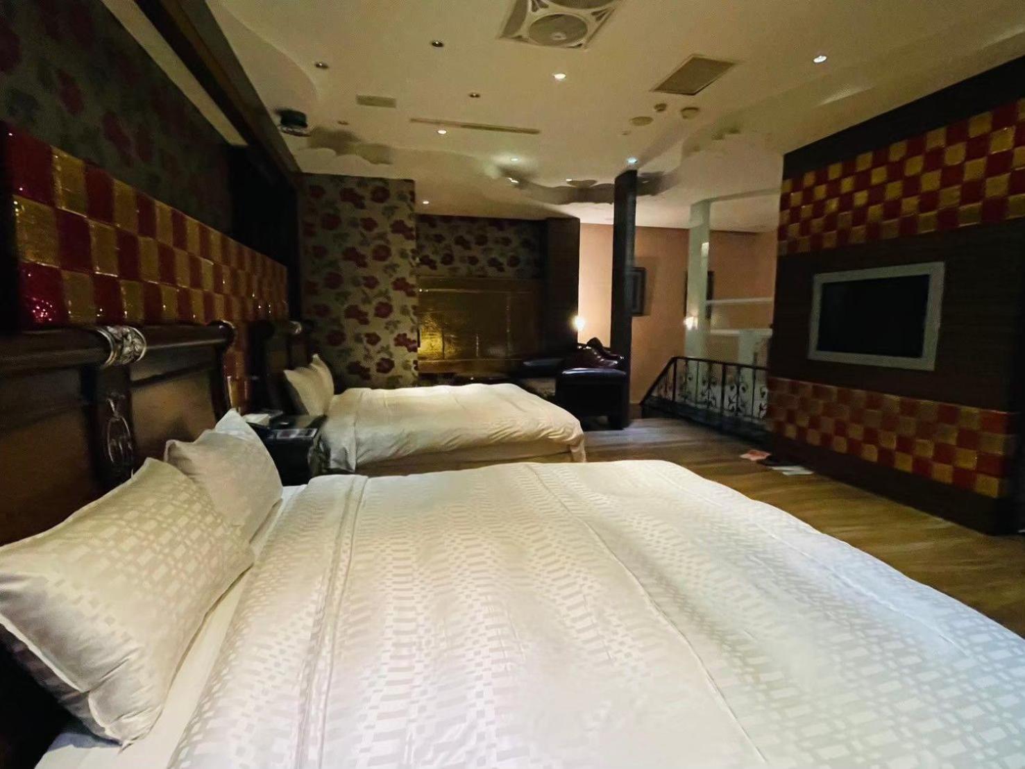 Superior Queen Room with Two Queen Beds photo 3