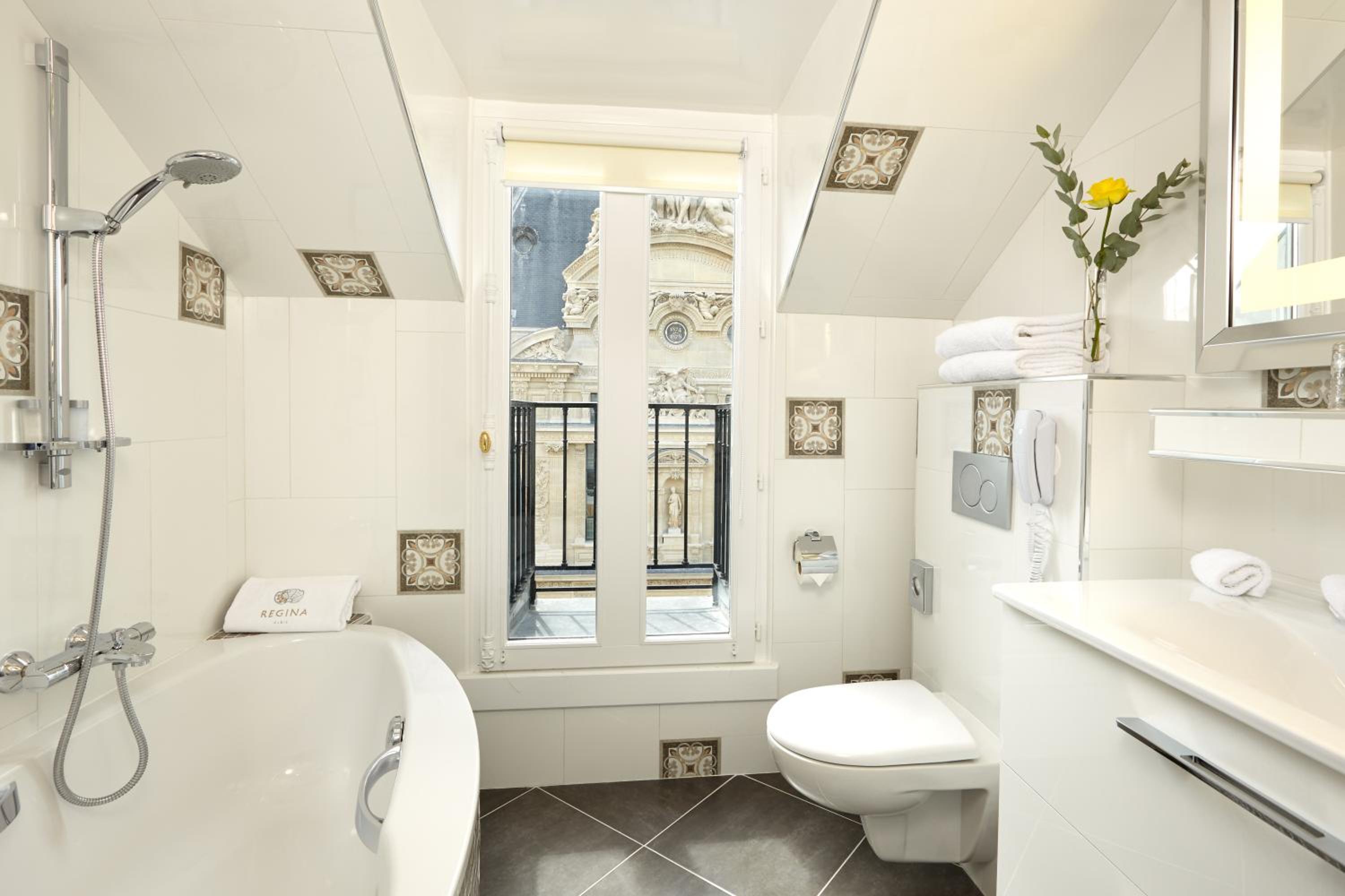 Suite Parisienne