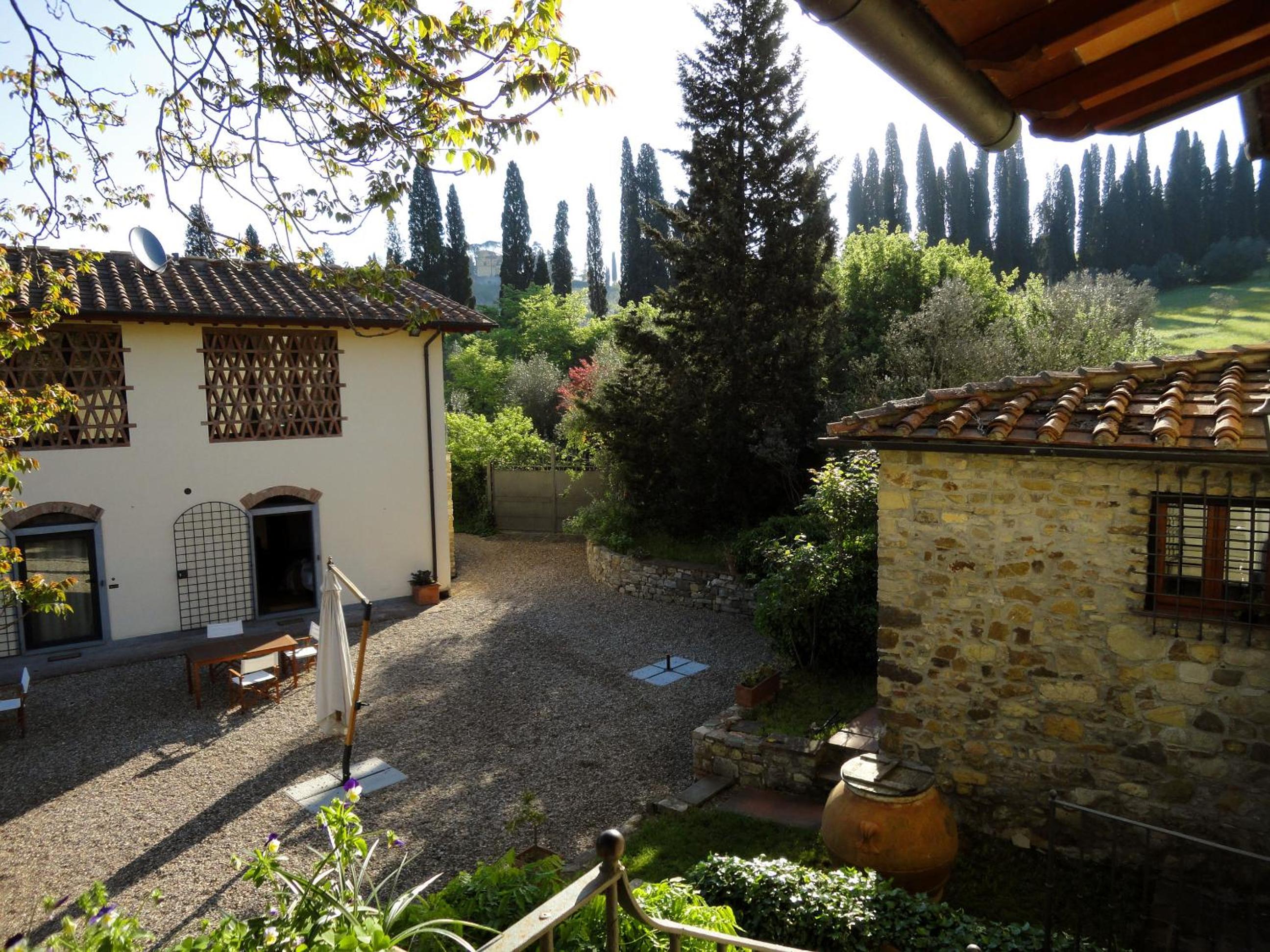 Double Room - Photo 11