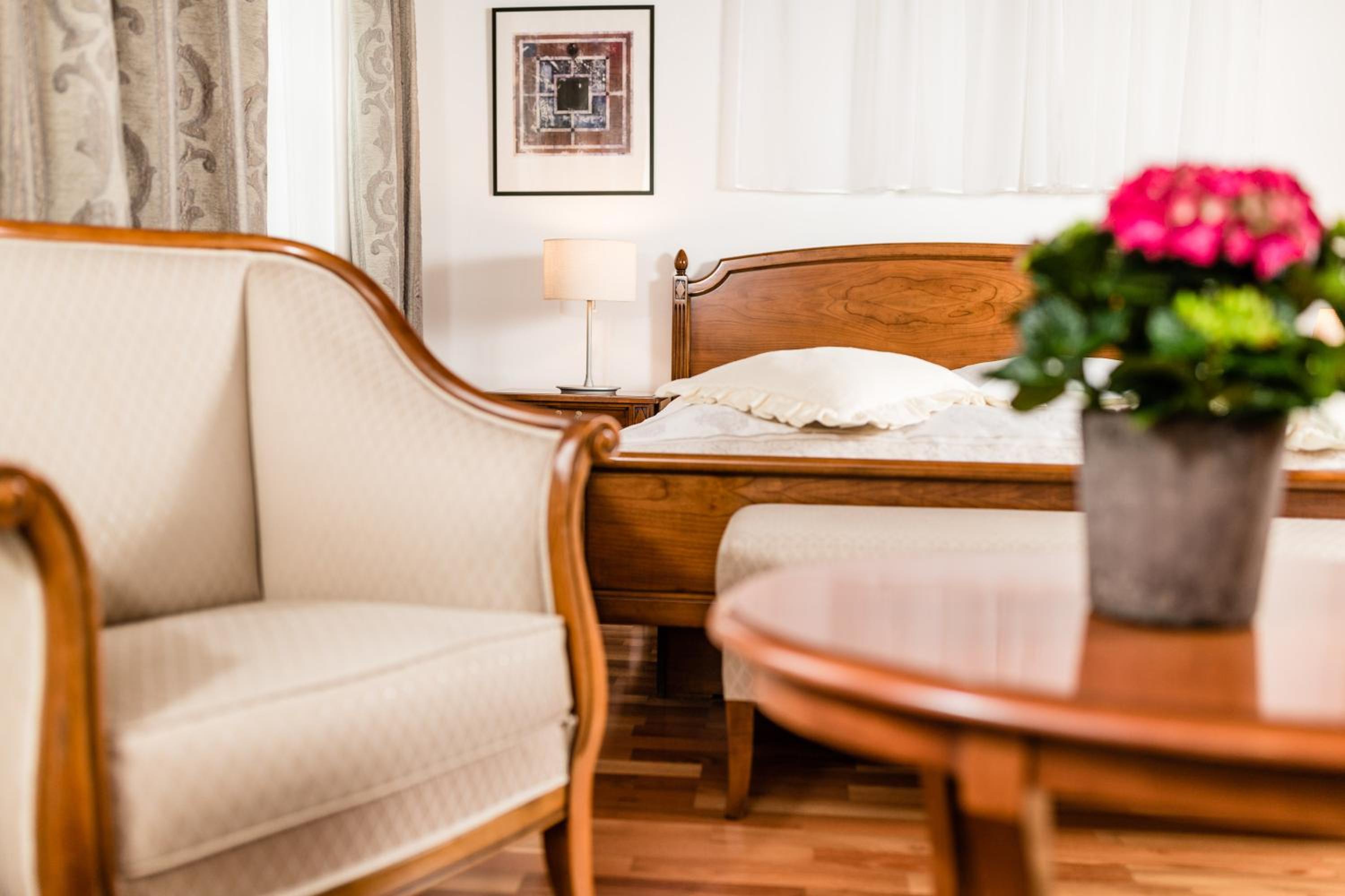 Single Room photo 2