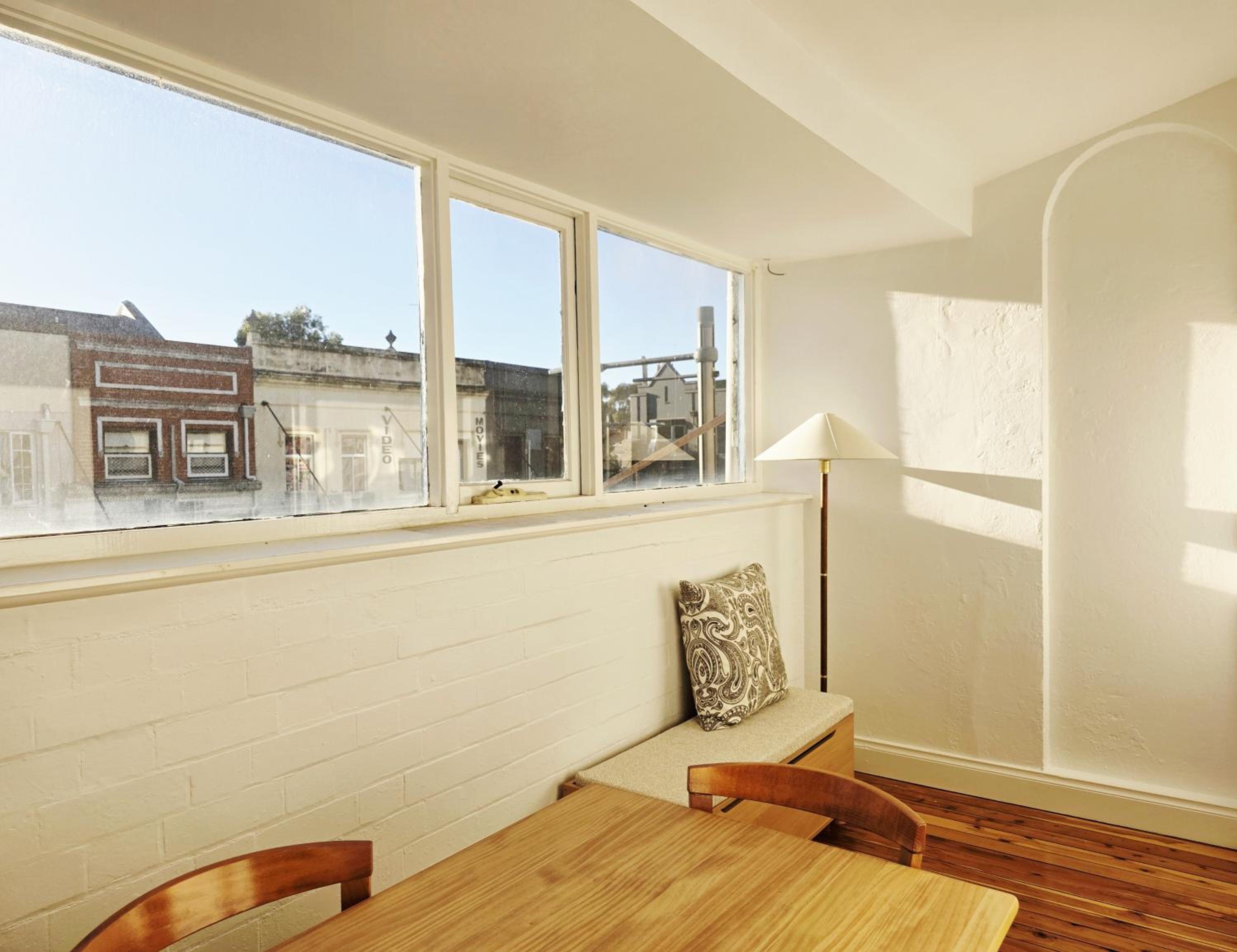 Two-Bedroom Deluxe Apartment thumbnail 6