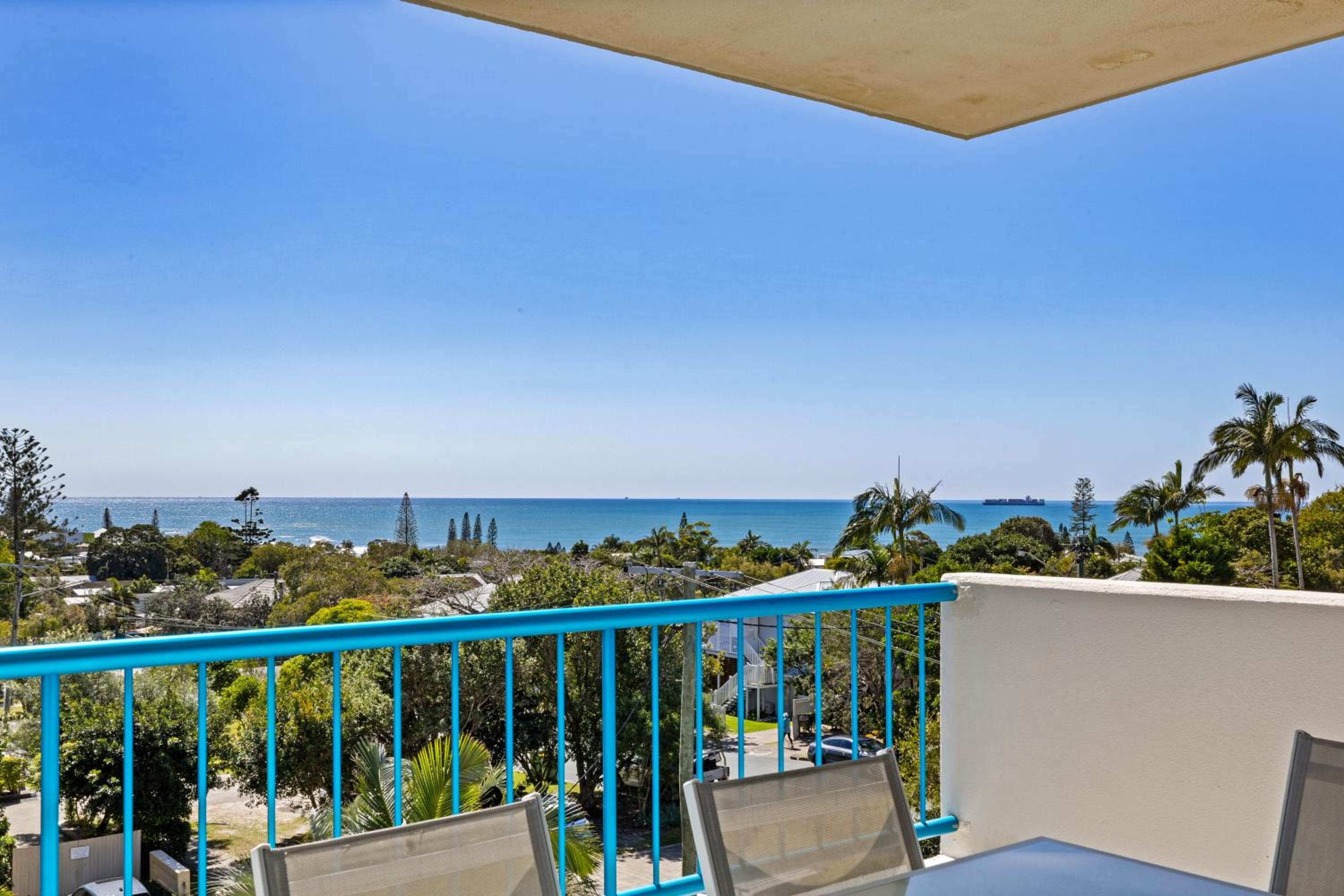 Three-Bedroom Premium Apartment with Balcony