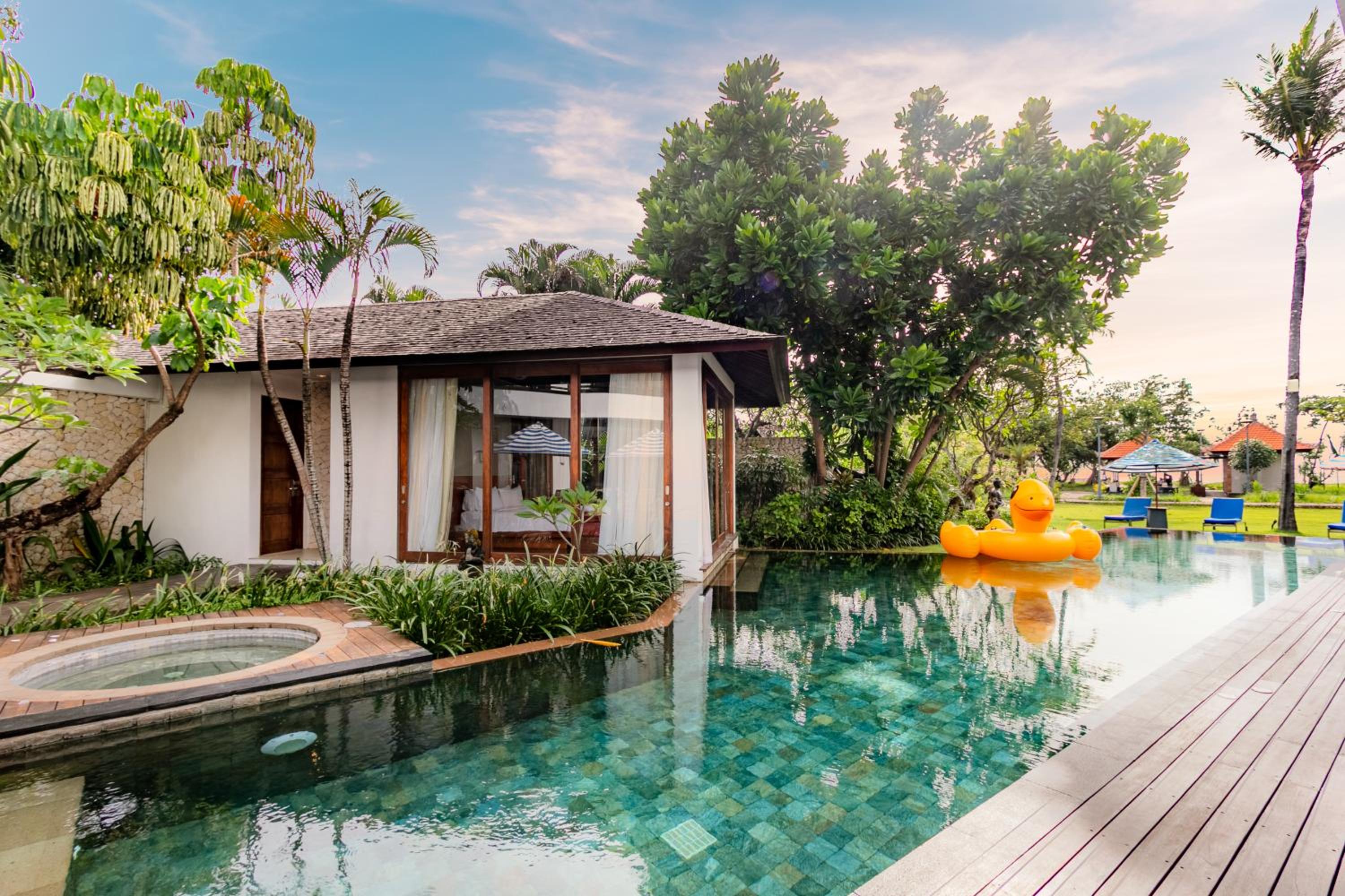 Four-Bedroom Villa - Photo 11