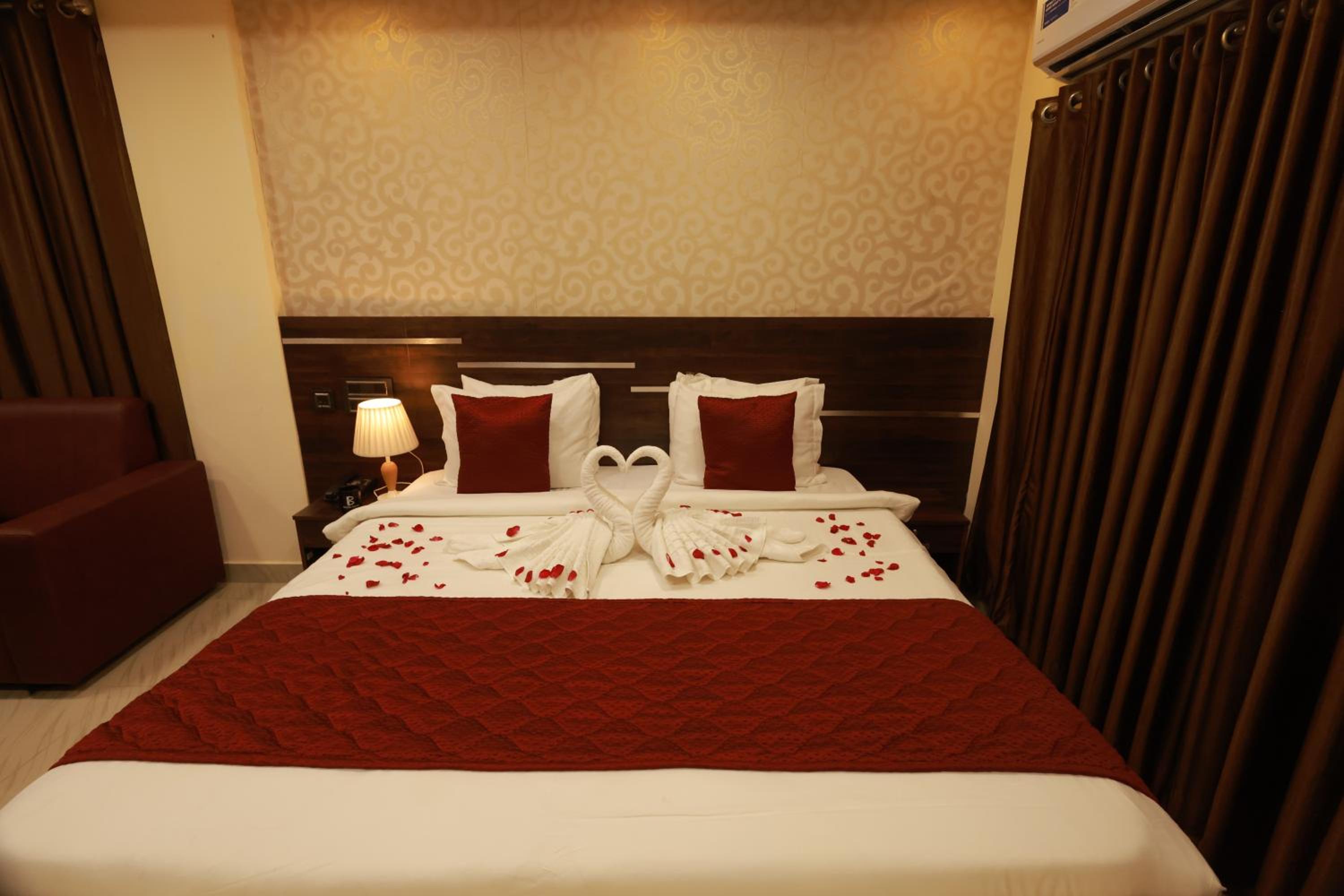 Suite - Photo 3