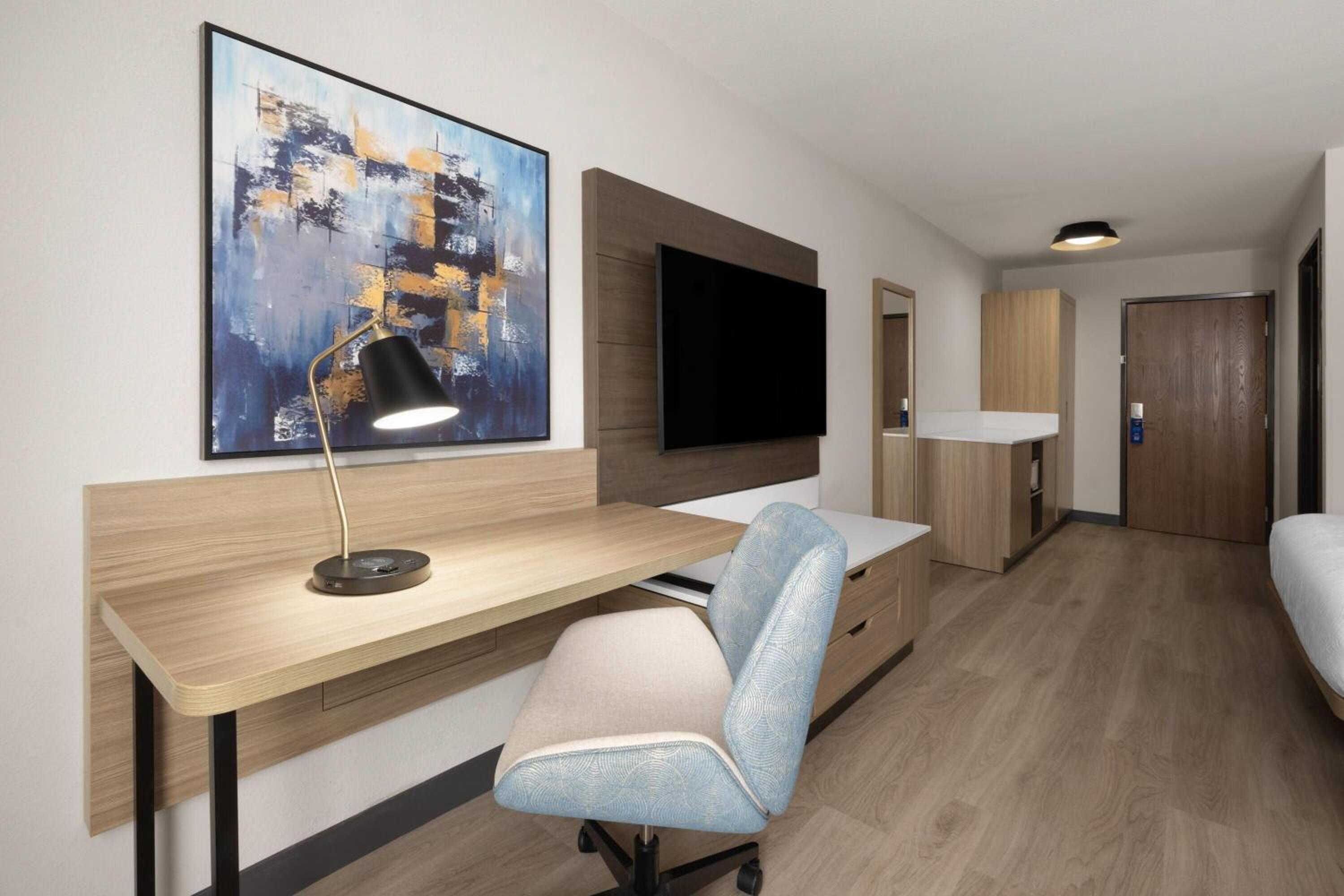 La Quinta Inn & Suites by Wyndham Greenville Woodruff Rd, Fotografia 10
