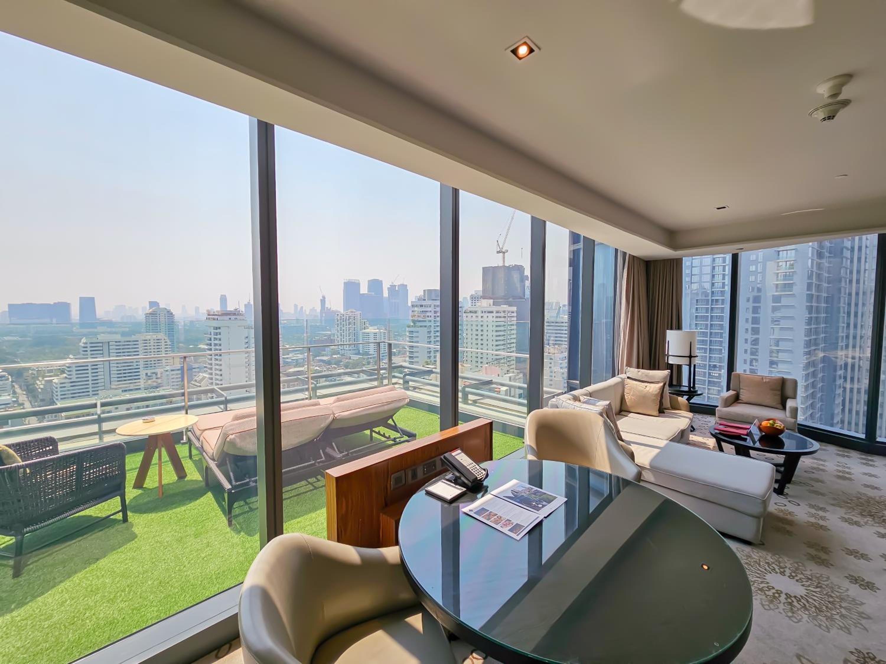Regency Executive King Suite with Balcony