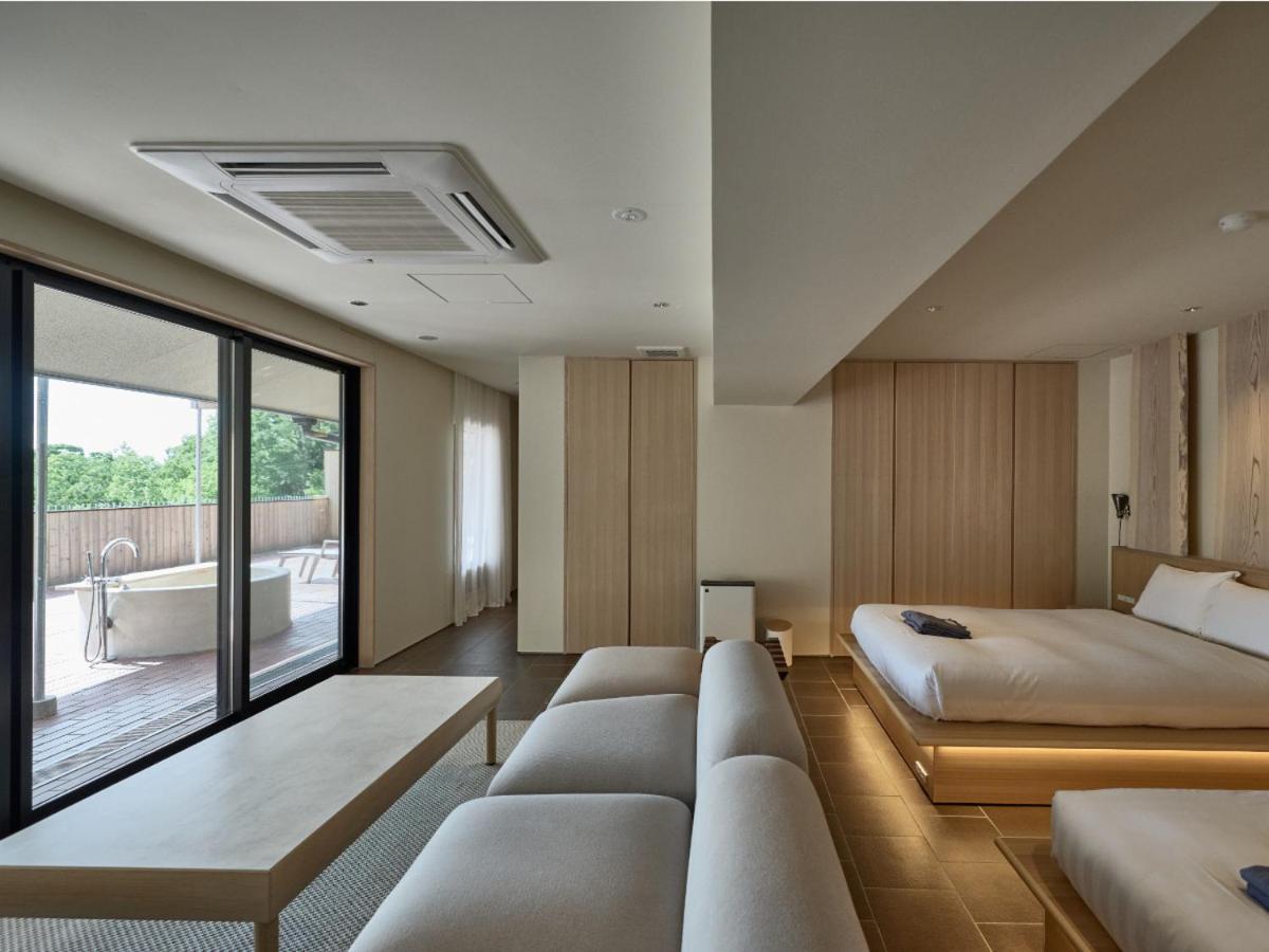 Suite with Mountain View
