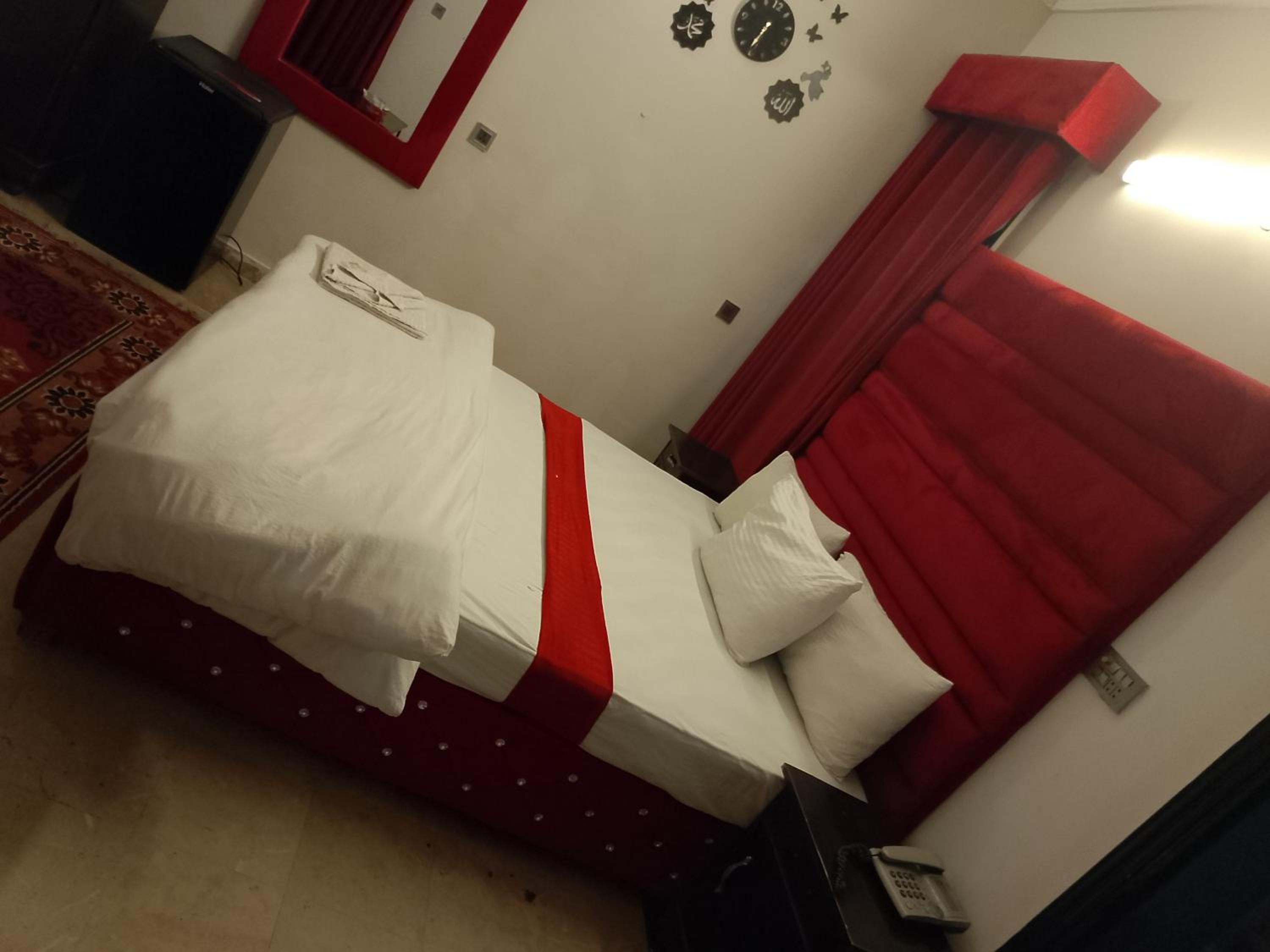 Standard Double Room with Fan photo 3