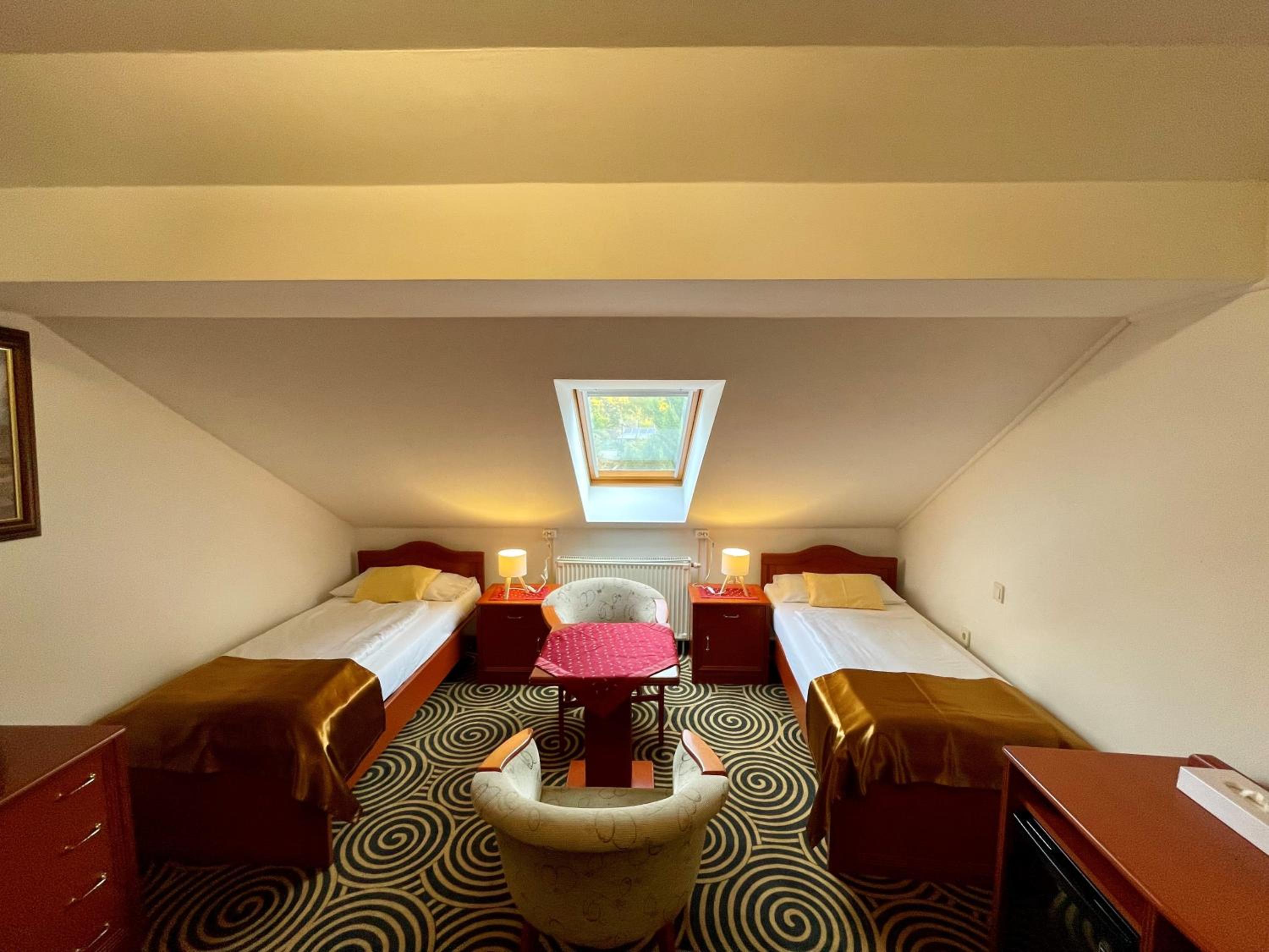 Standard Twin Room photo 1
