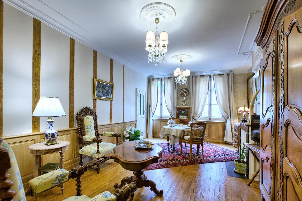 Suite with Garden View photo 3