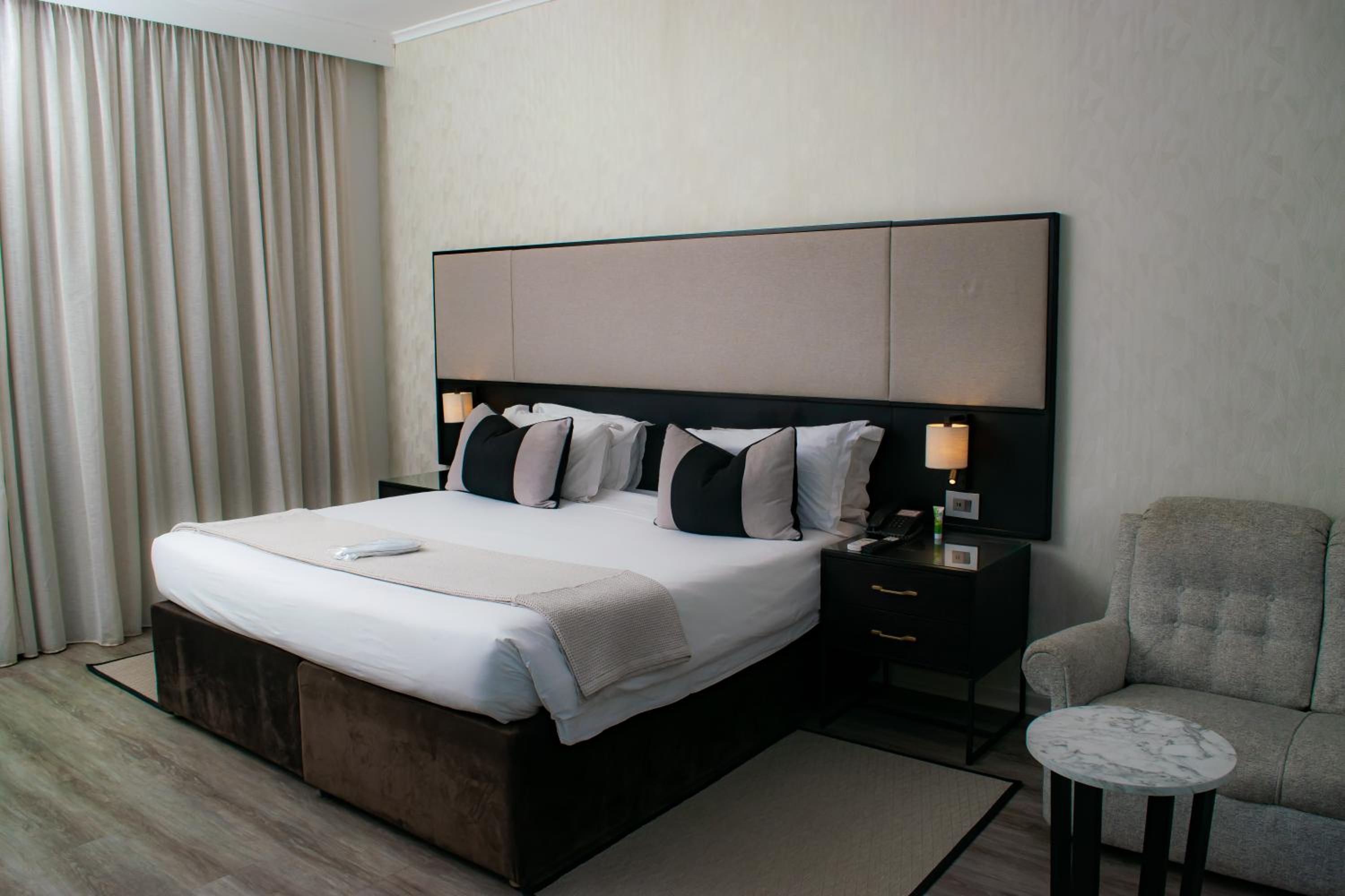 Double Room - Photo 24