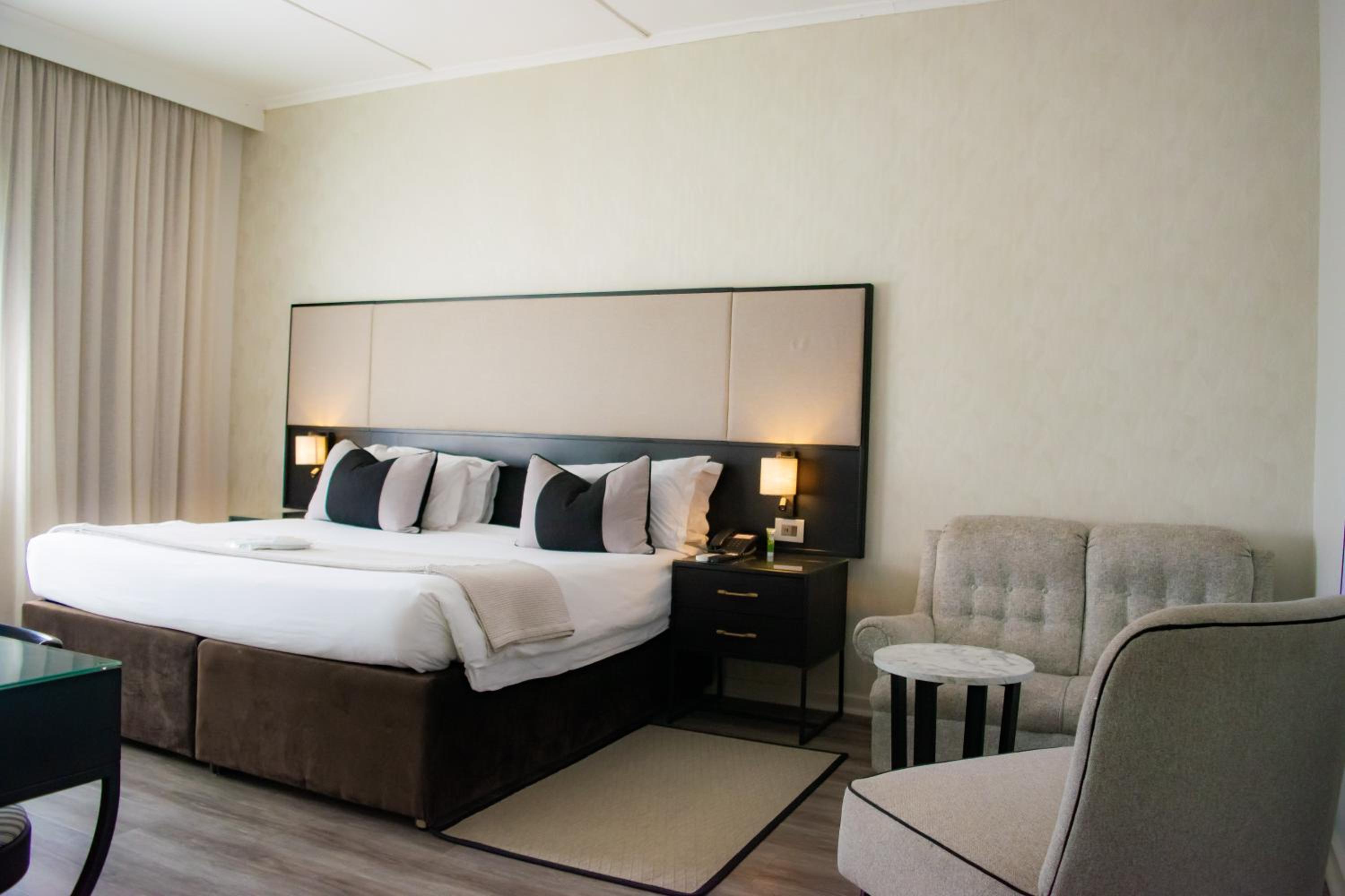 Double Room - Photo 28