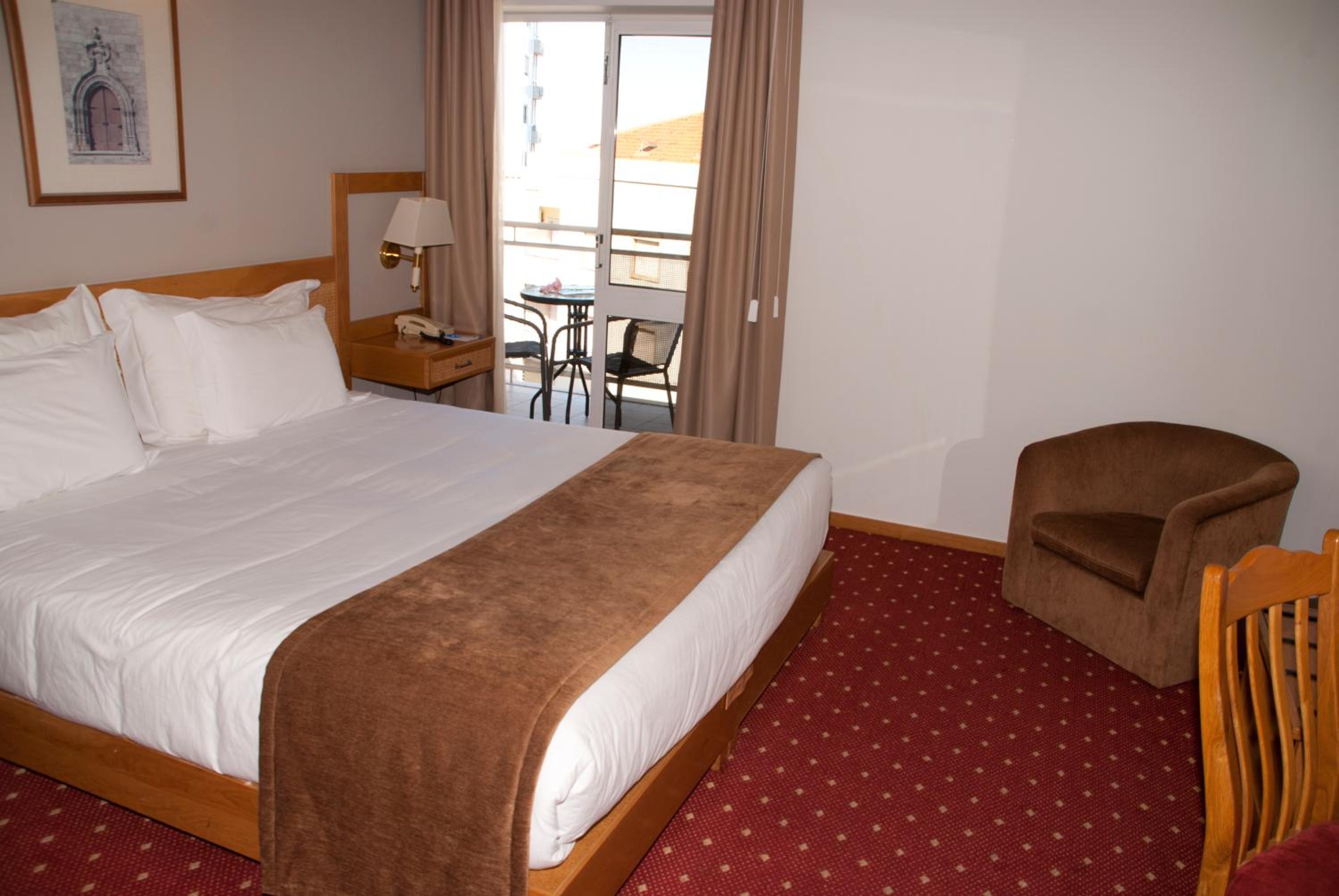 Double or Twin Room with Balcony - Photo 1