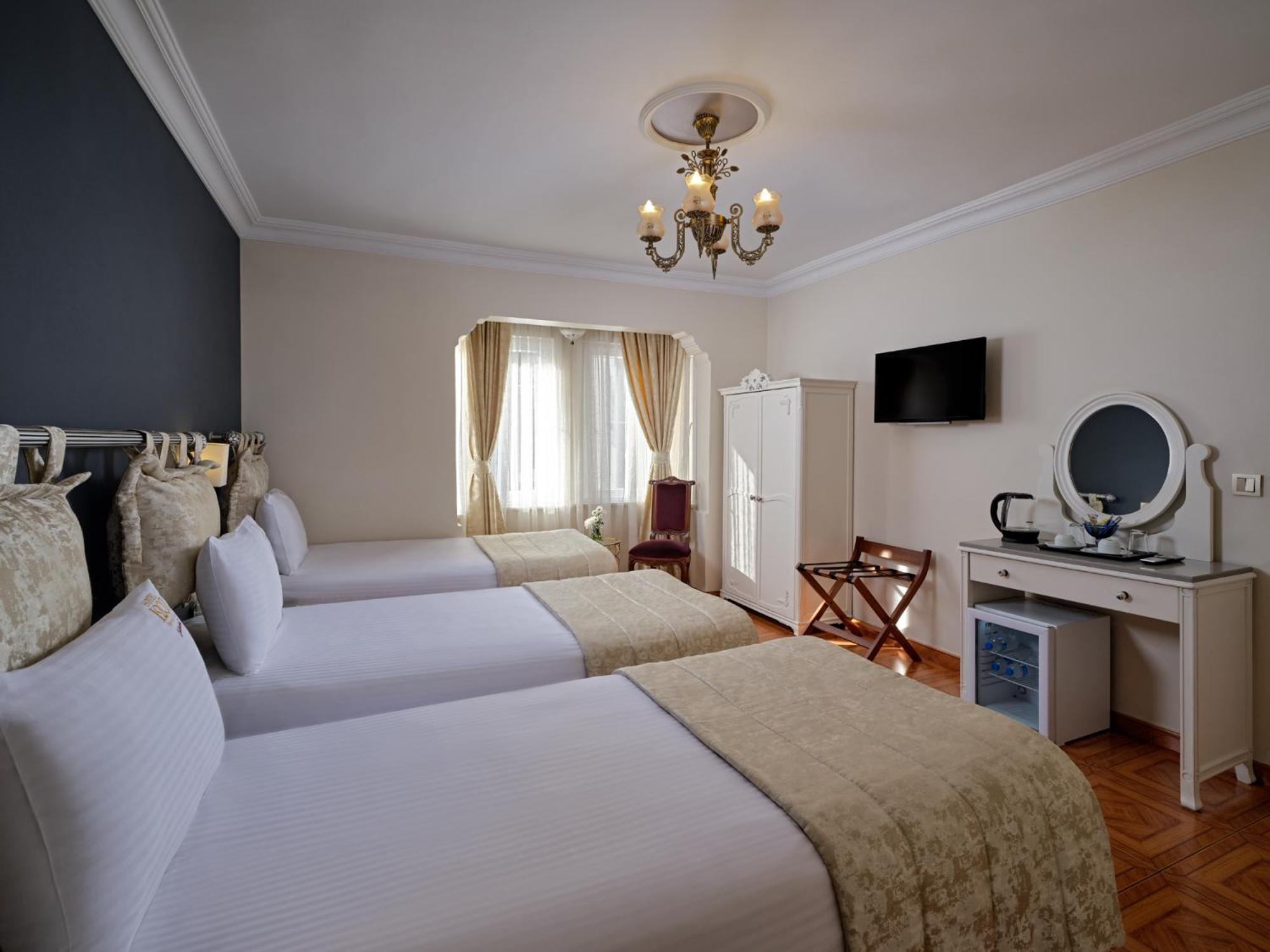 Triple Room with City View photo 3