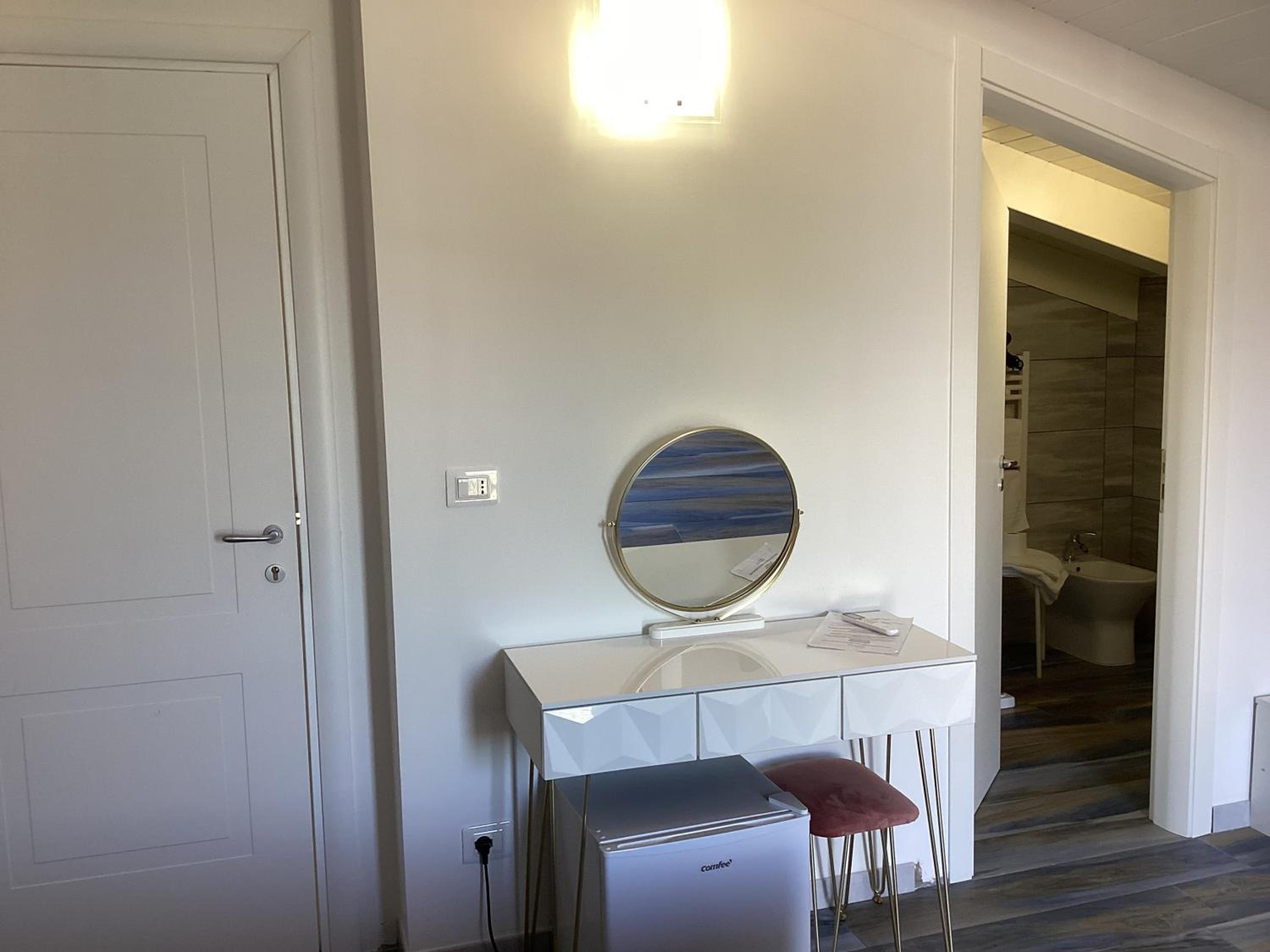 Deluxe Double Room with Sea View photo 1