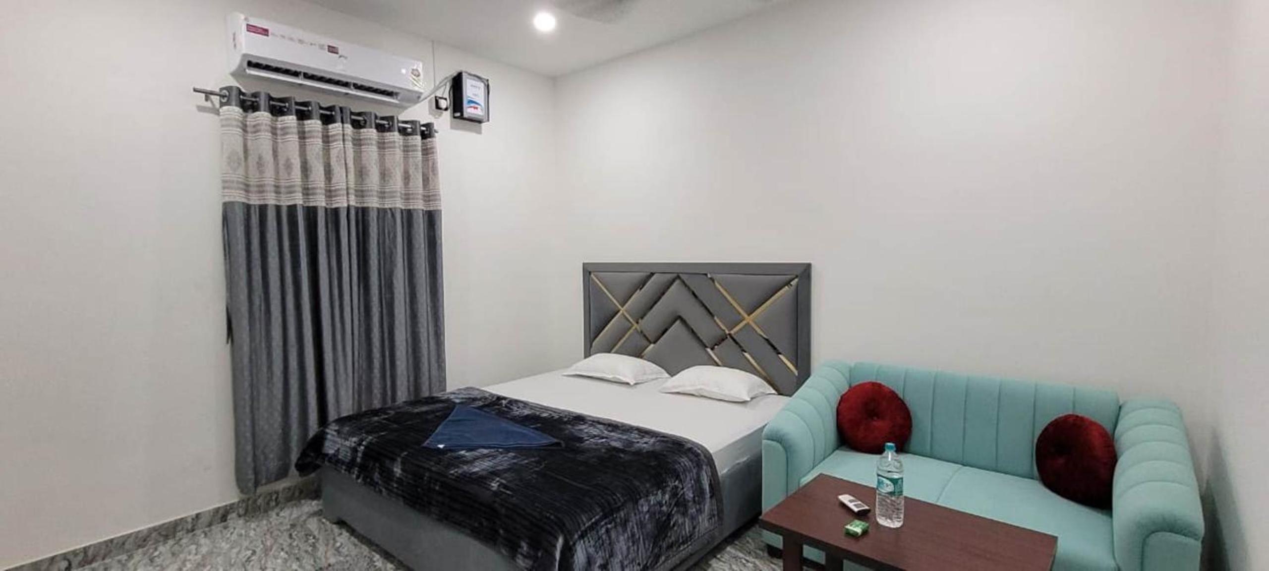 Queen Room