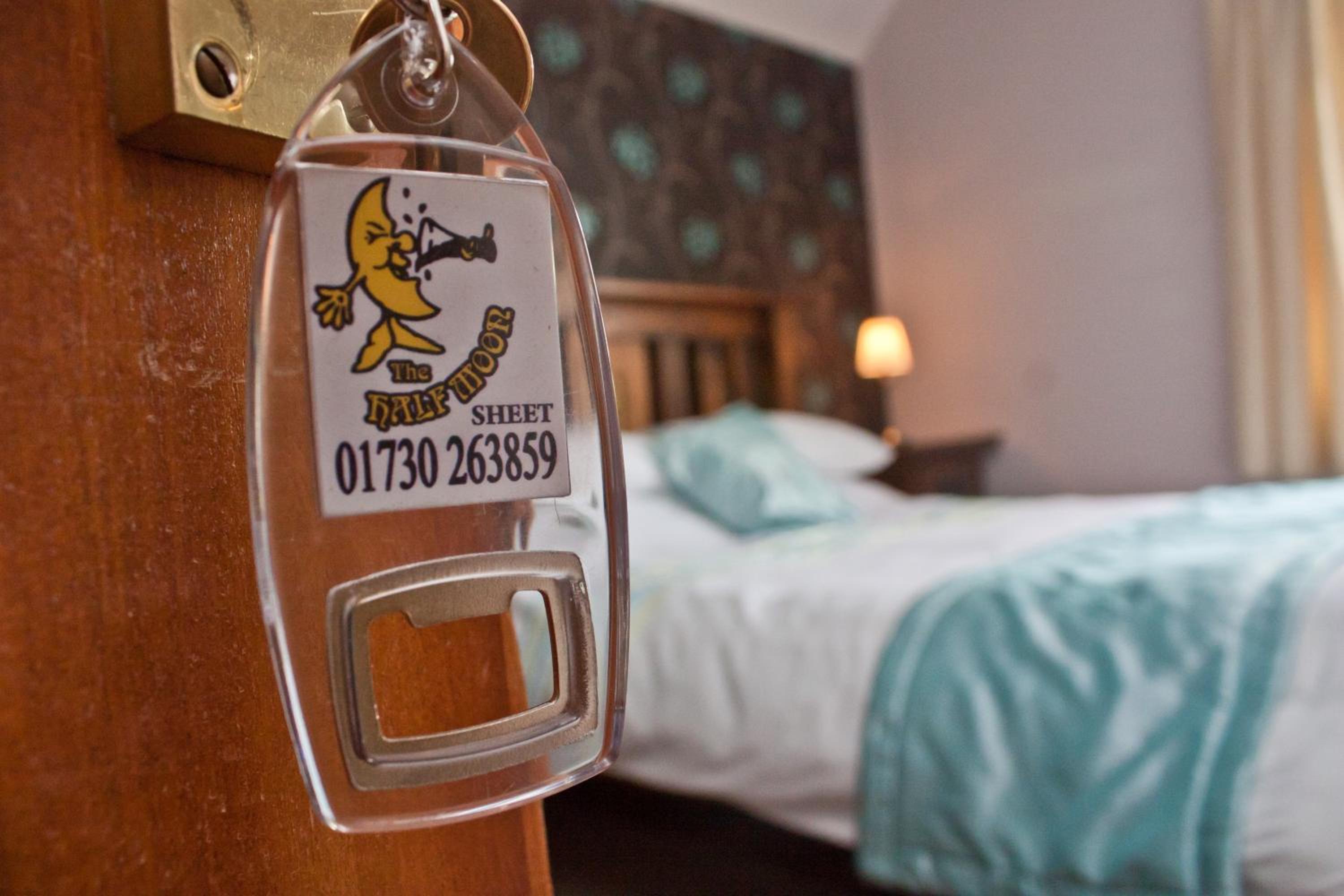 Double Room - Photo 6