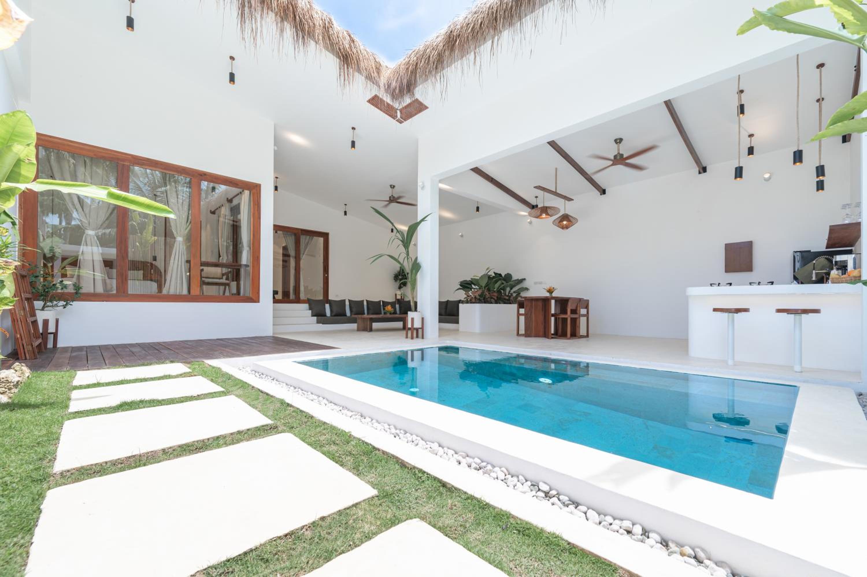 Deluxe Villa photo 2