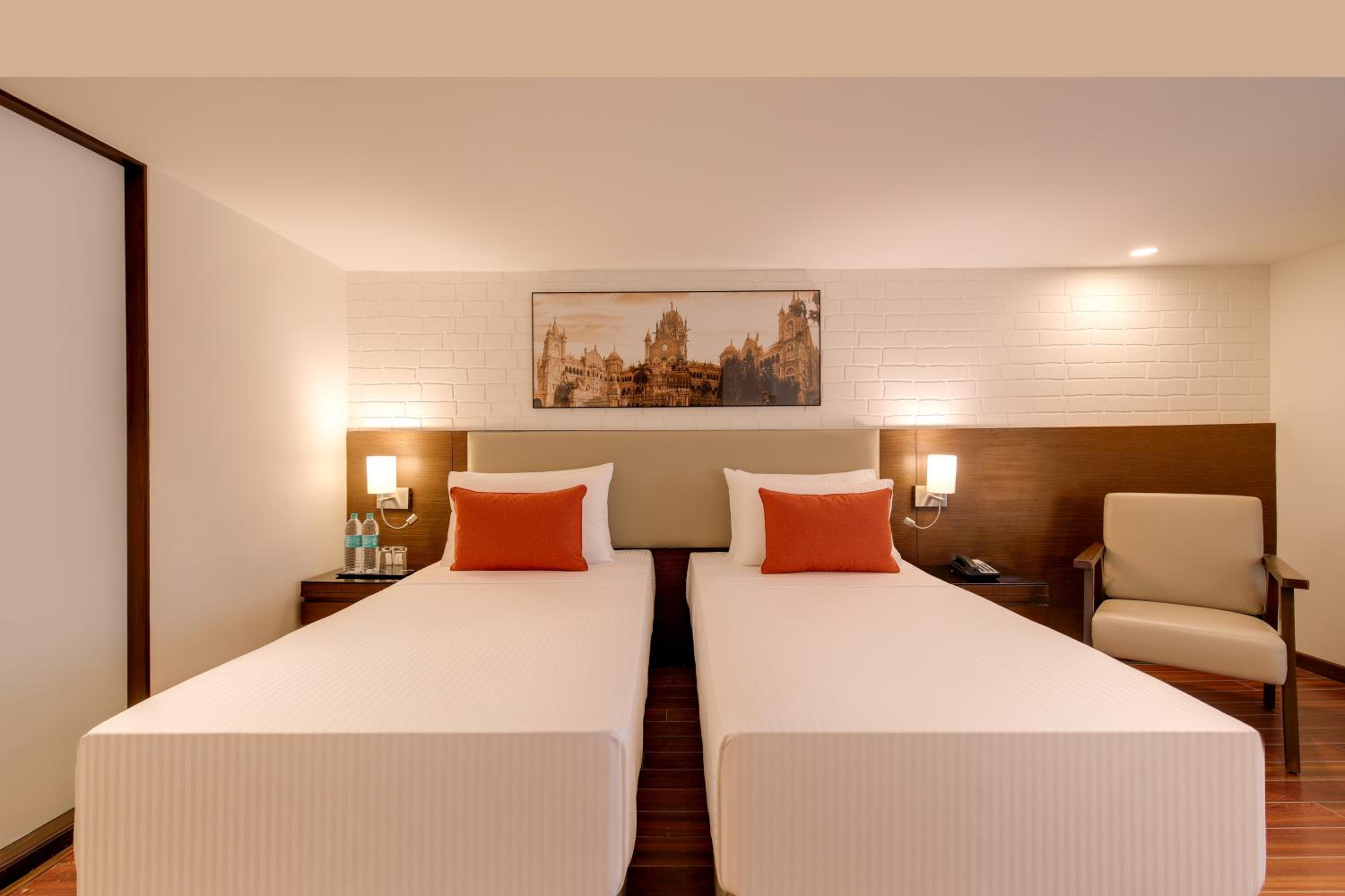 Deluxe Twin Room - Photo 7