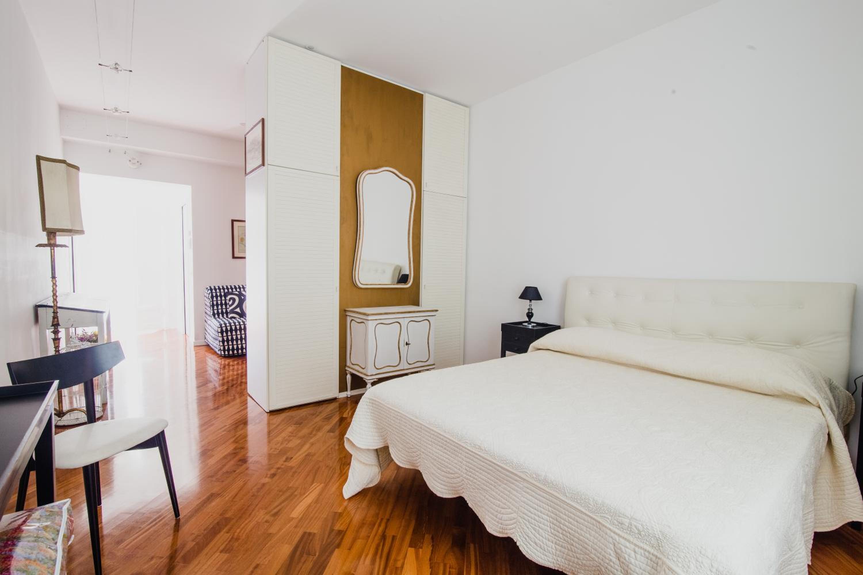Superior King Room photo 1