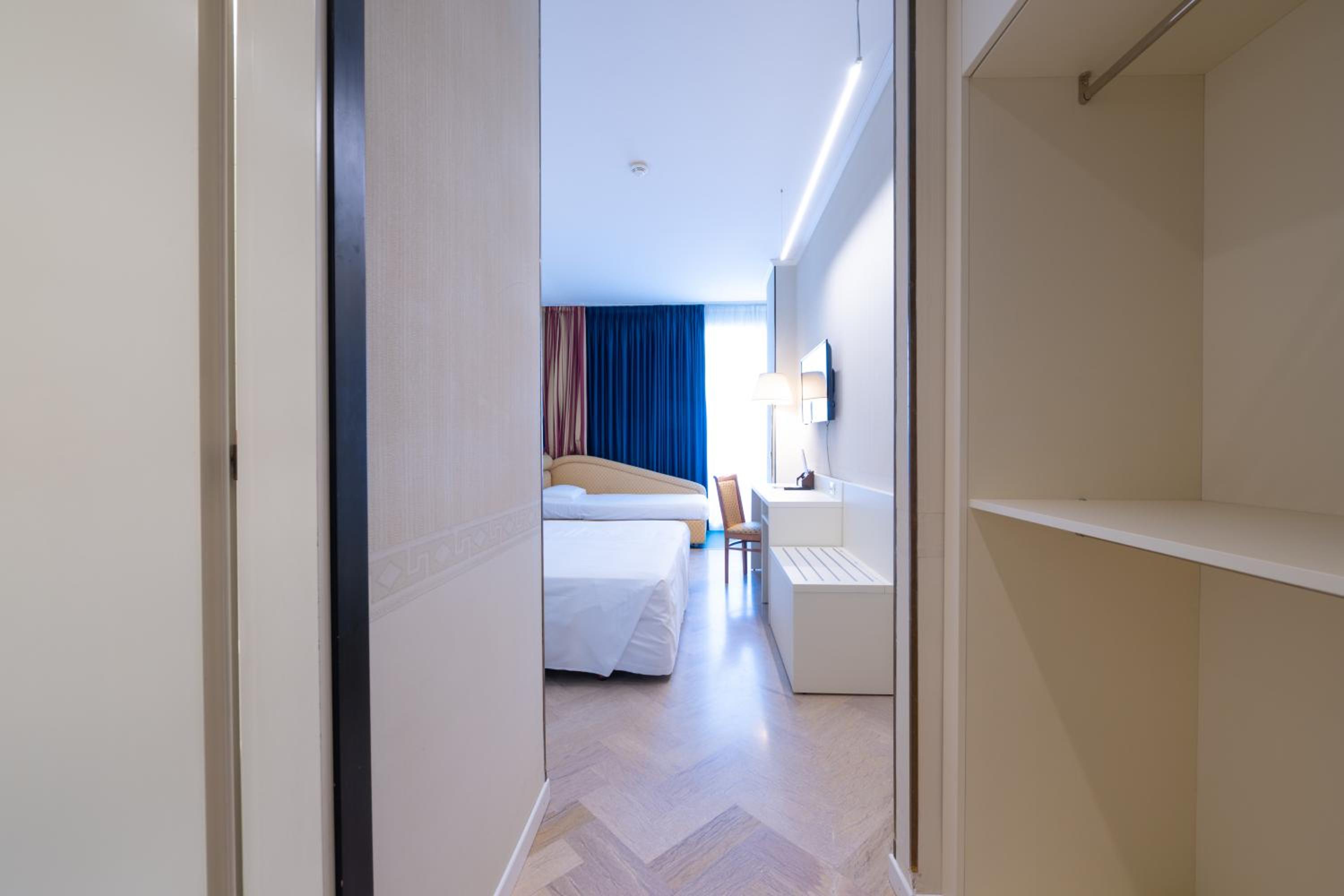 Classic Triple Room - Photo 3