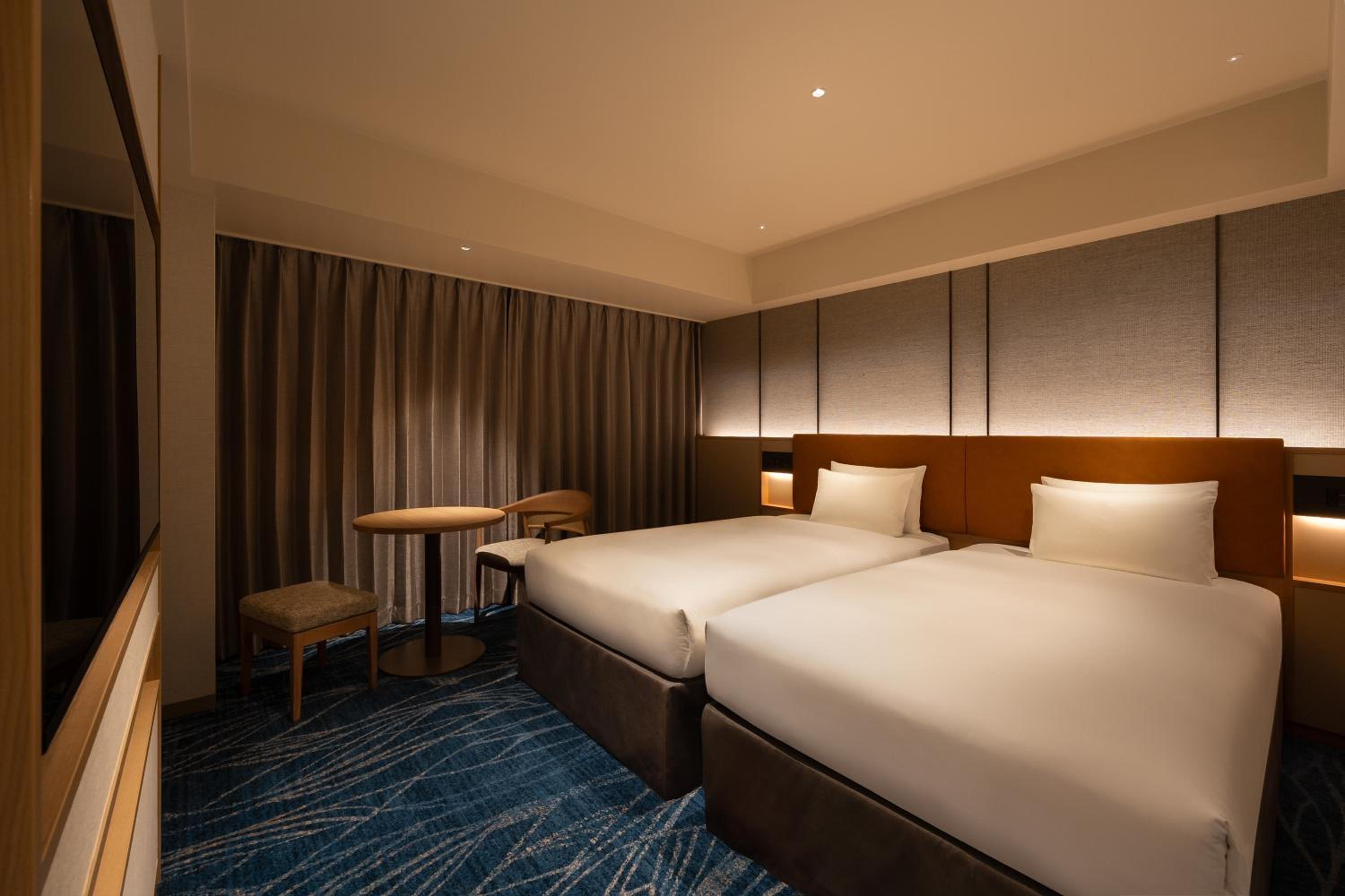 Renovated Standard Twin Room - Non-Smoking