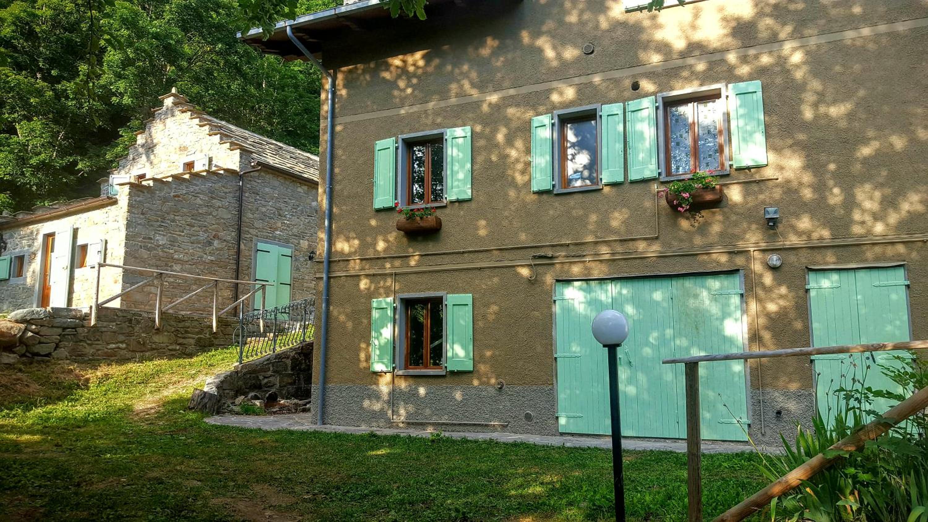 Apartment with Mountain View photo 2