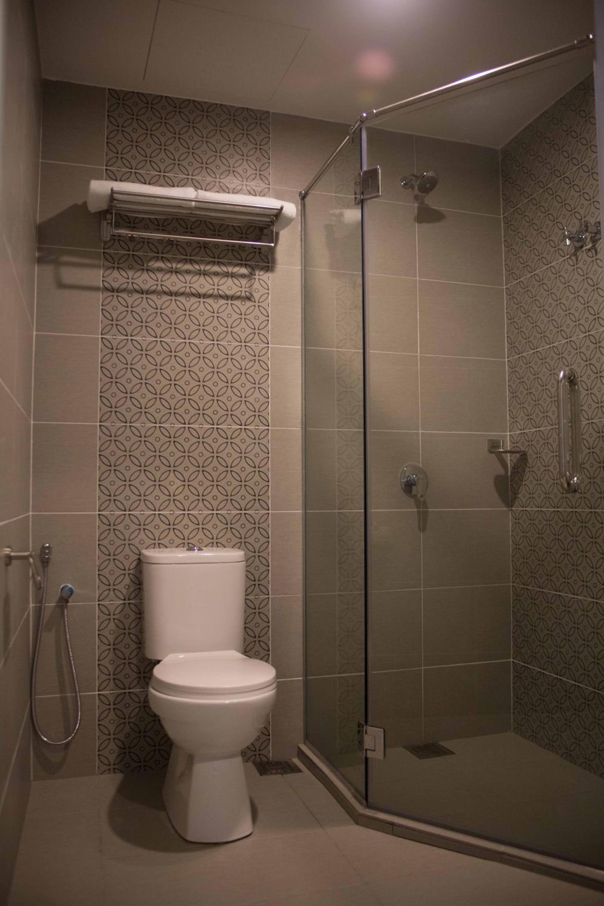 Deluxe Twin Room with Airport Pick-up photo 1