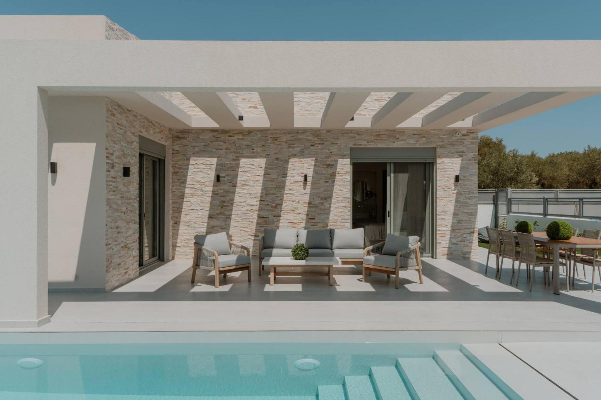 Three-Bedroom Villa photo 1