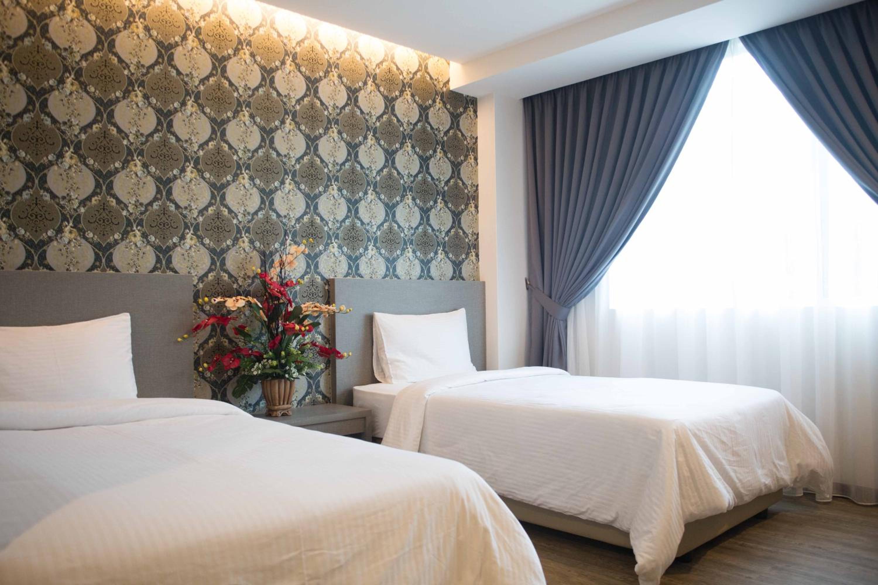 Deluxe Twin Room photo 2