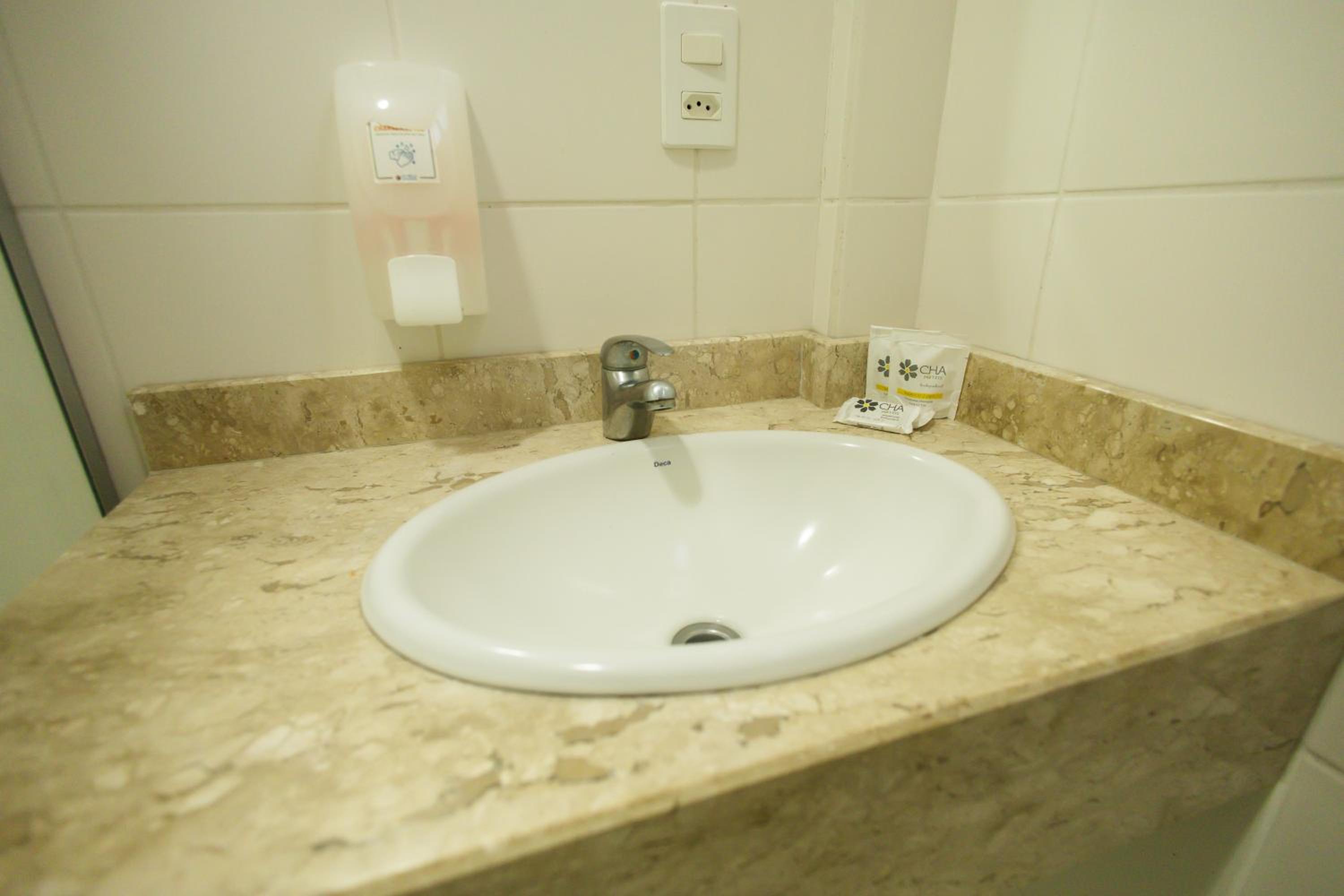 Standard Double Room - Photo 3