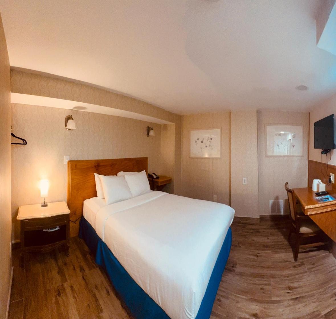 Standard Double Room - Photo 1