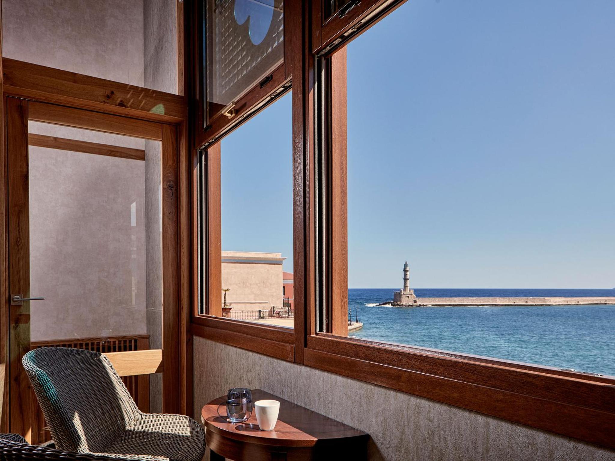 Honeymoon Suite with Internal Balcony and Sea View photo 3