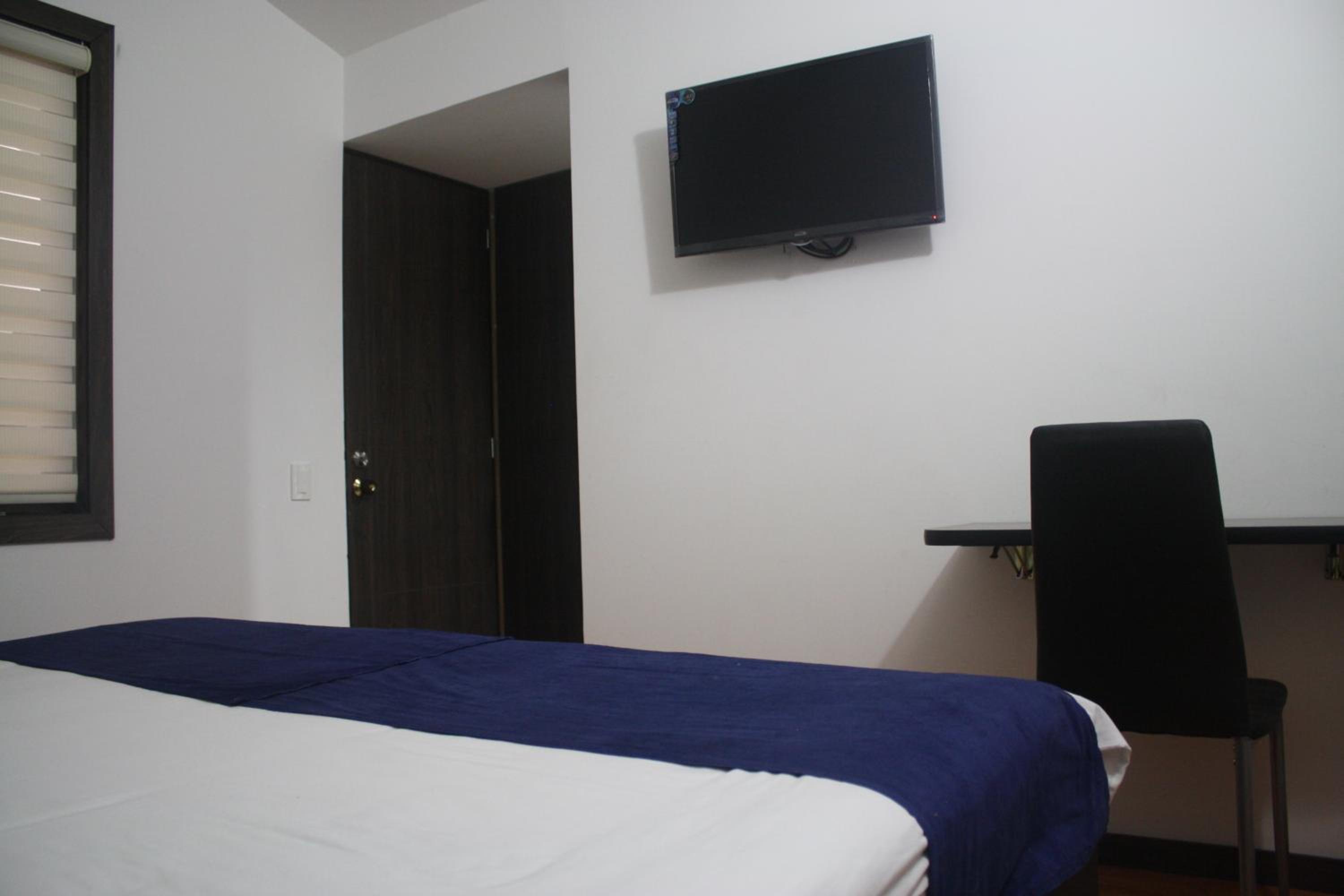 Double Room - Photo 9