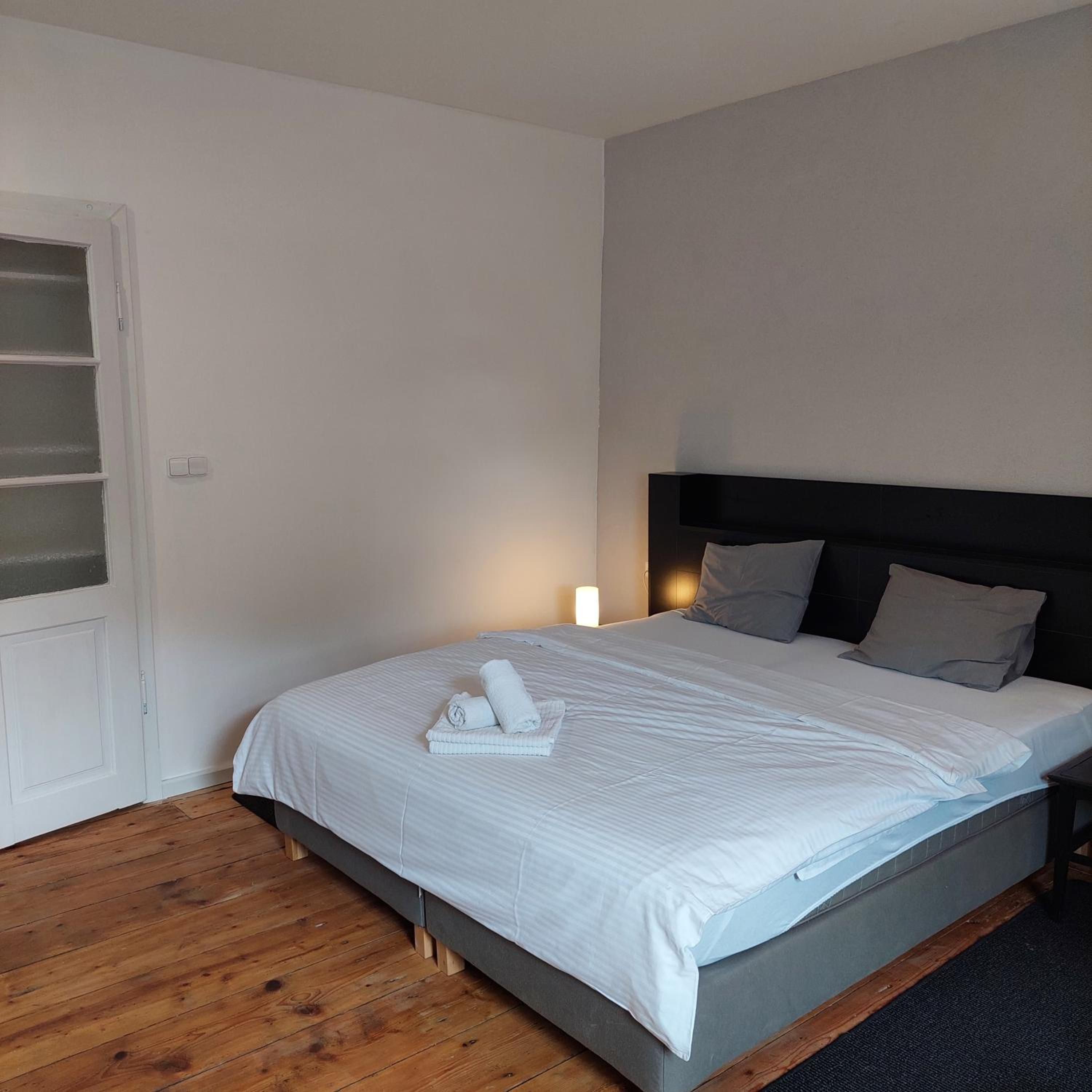 Apartment with View and Balcony photo 3