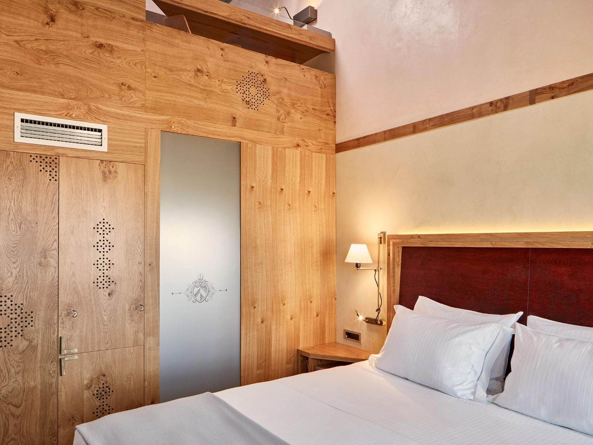 Deluxe Suite with Sea View