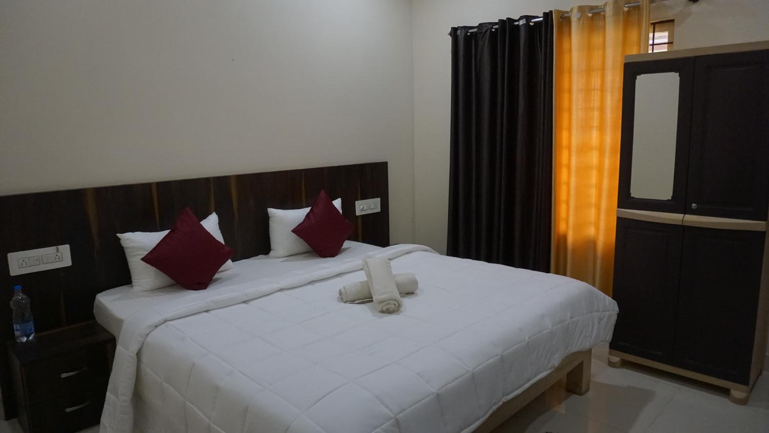 Standard Double Room photo 3