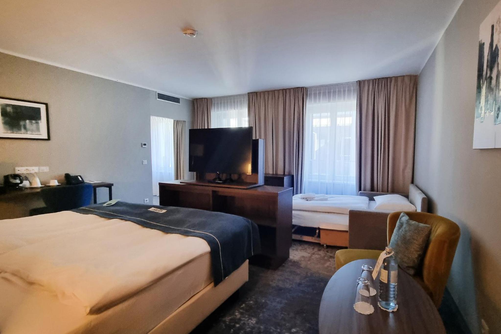 Queen Suite