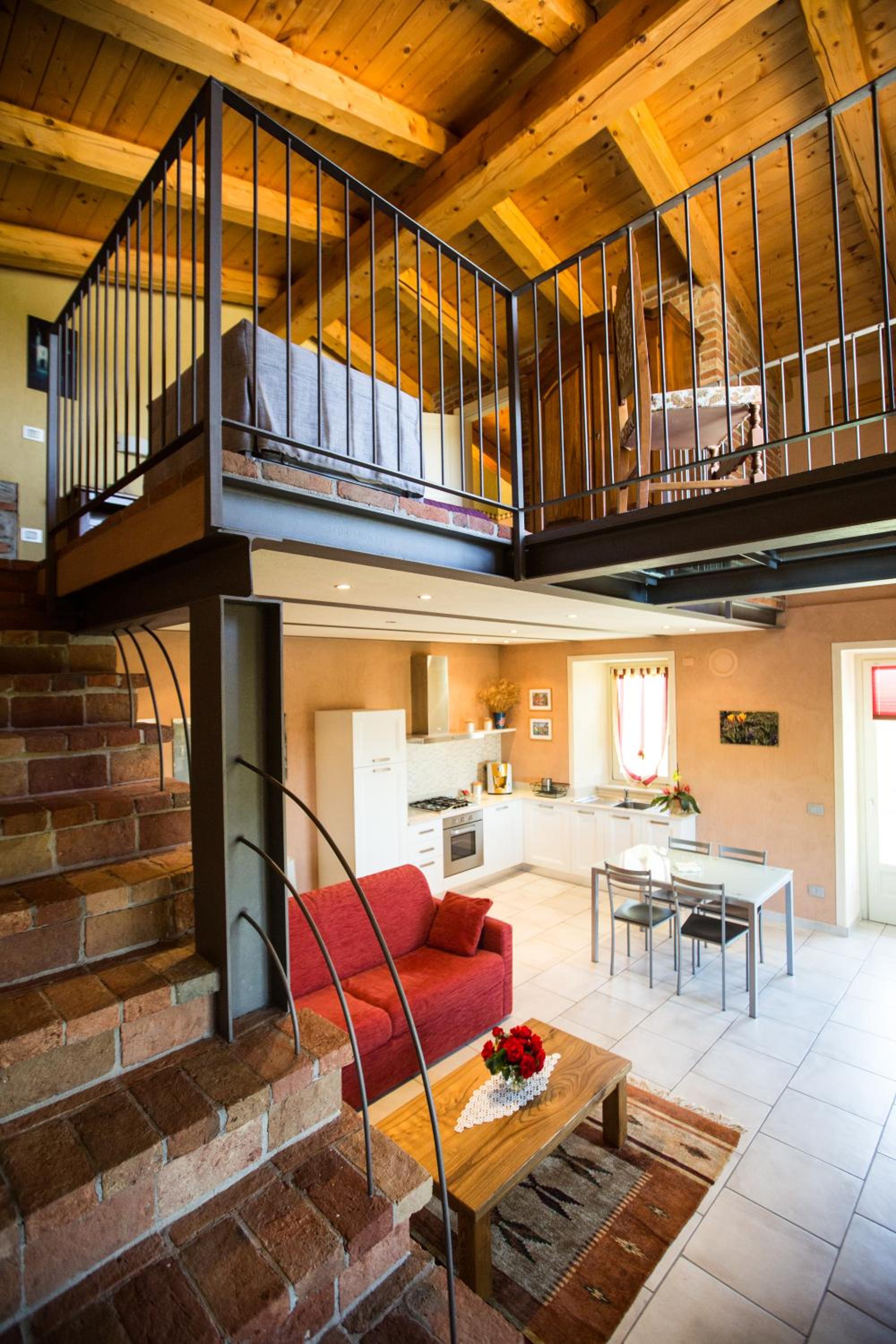 One-Bedroom Apartment - Attic photo 1
