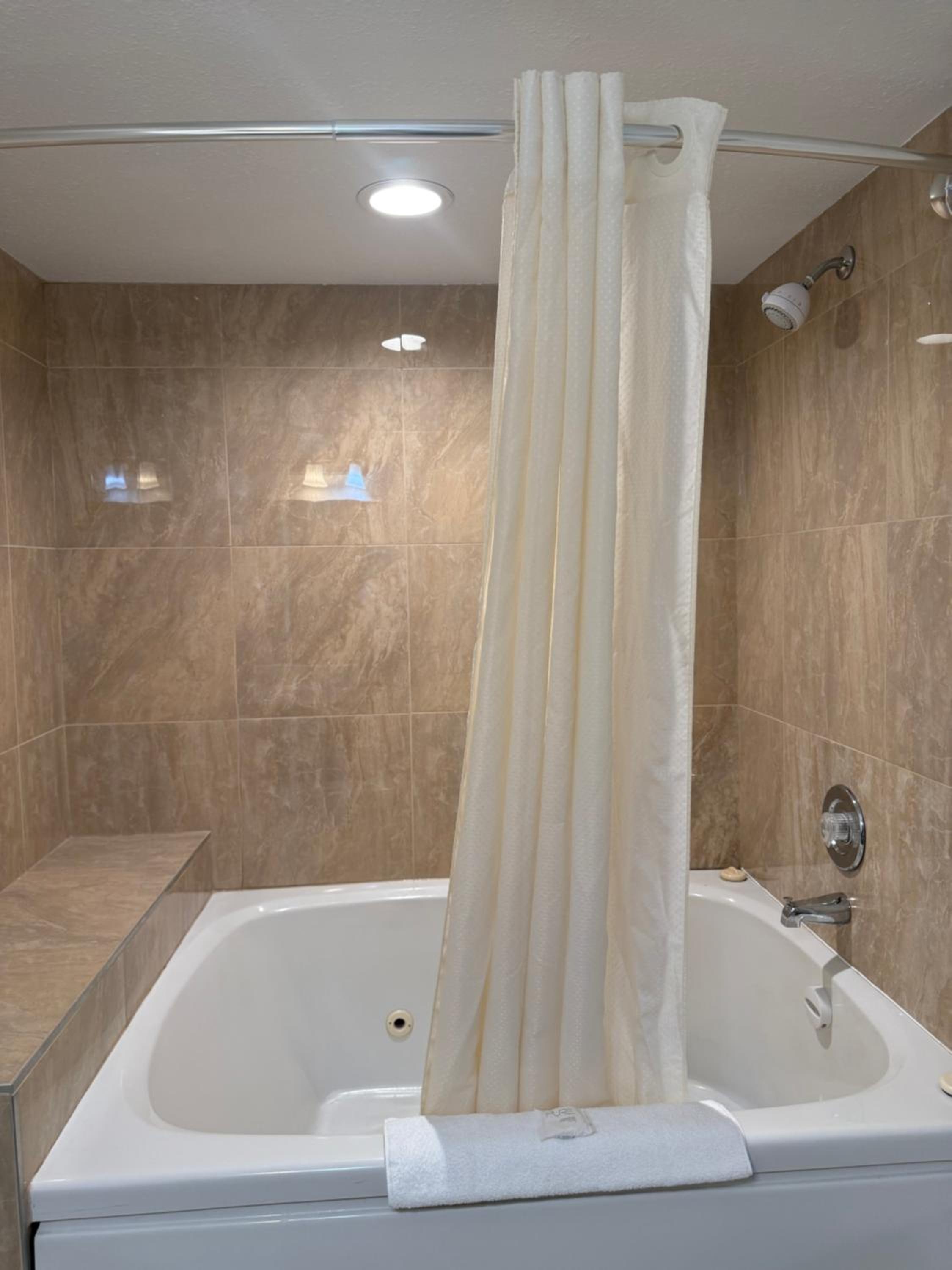 King Bed, Double Bed, Whirlpool