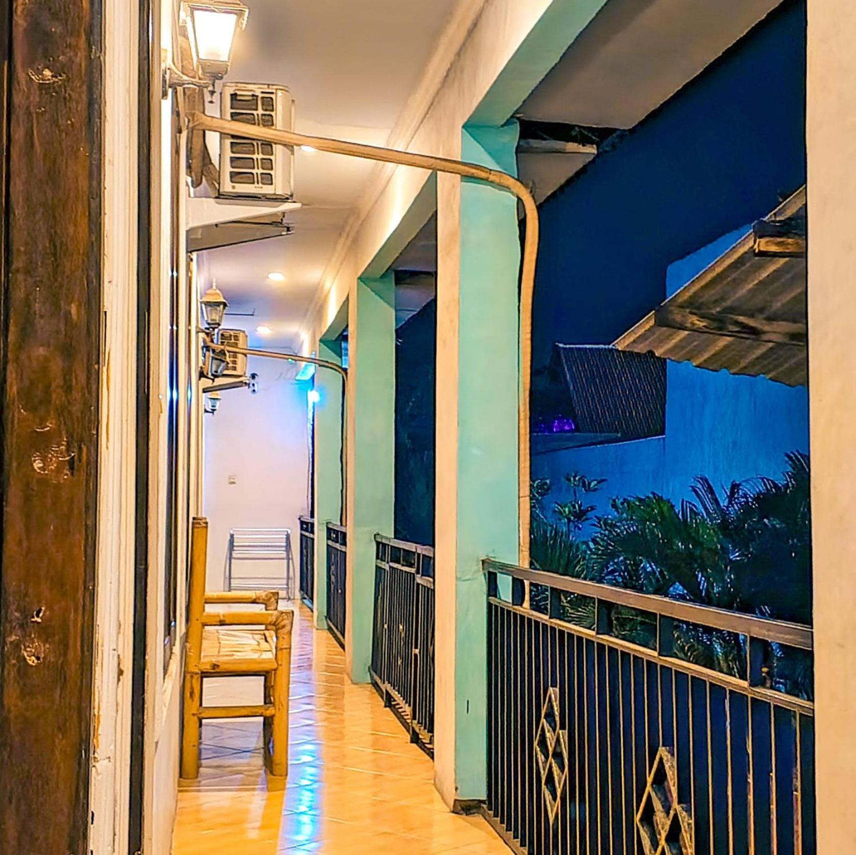 Standard Double Room with Fan - Photo 2